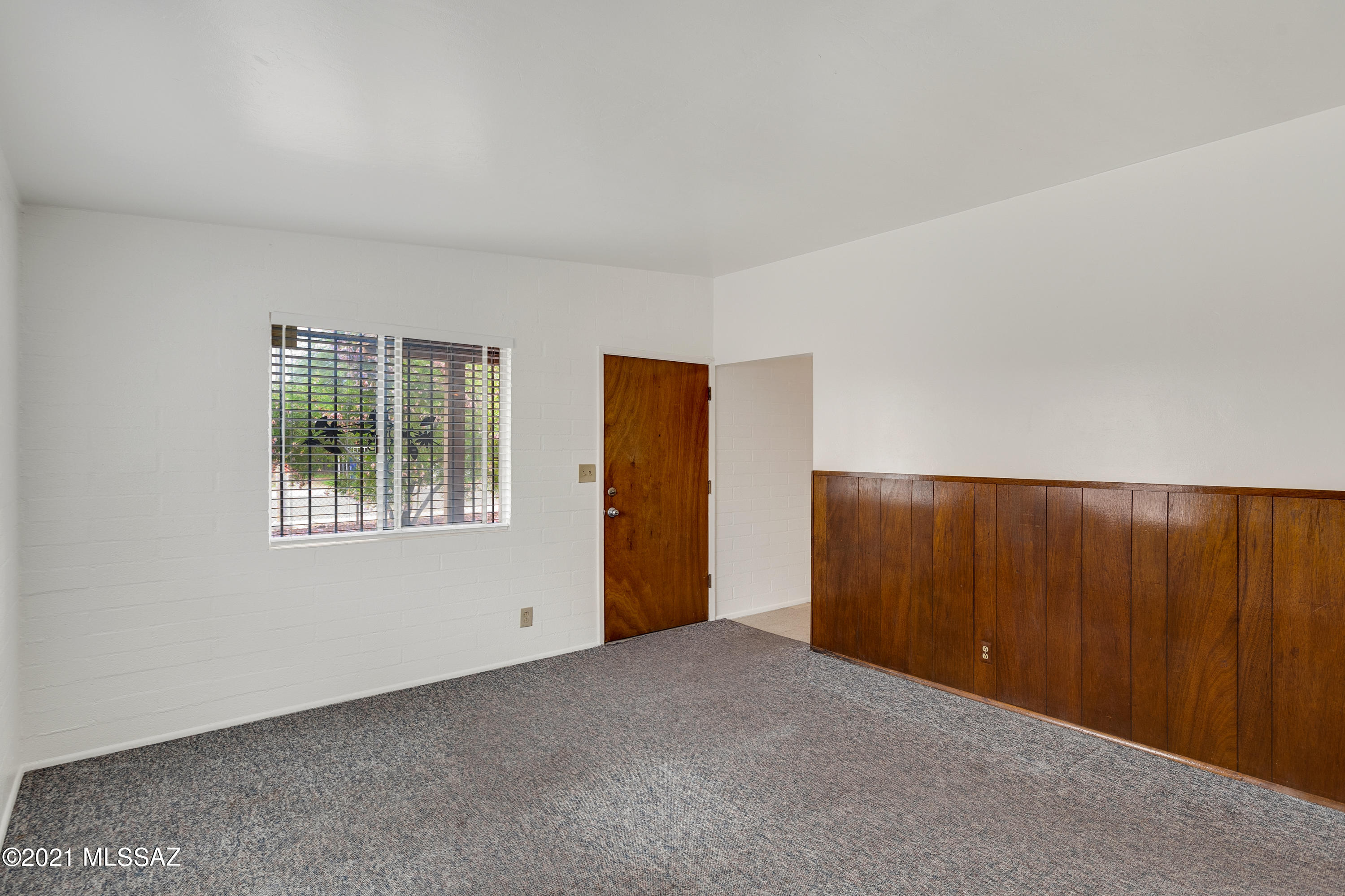 Miracle Mile Manor - Residential