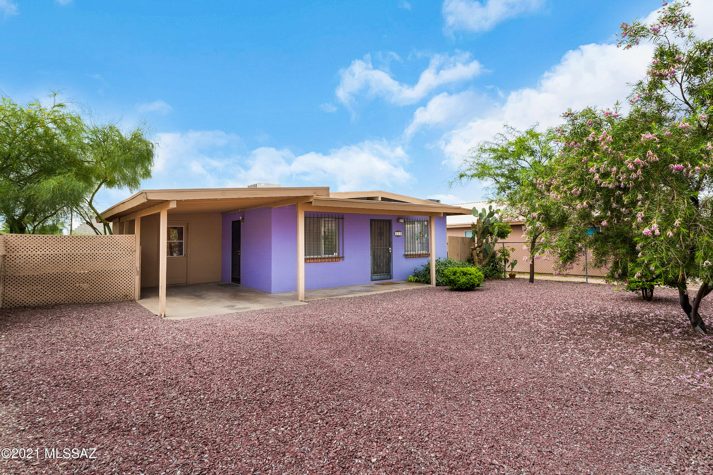 Miracle Mile Manor - Residential