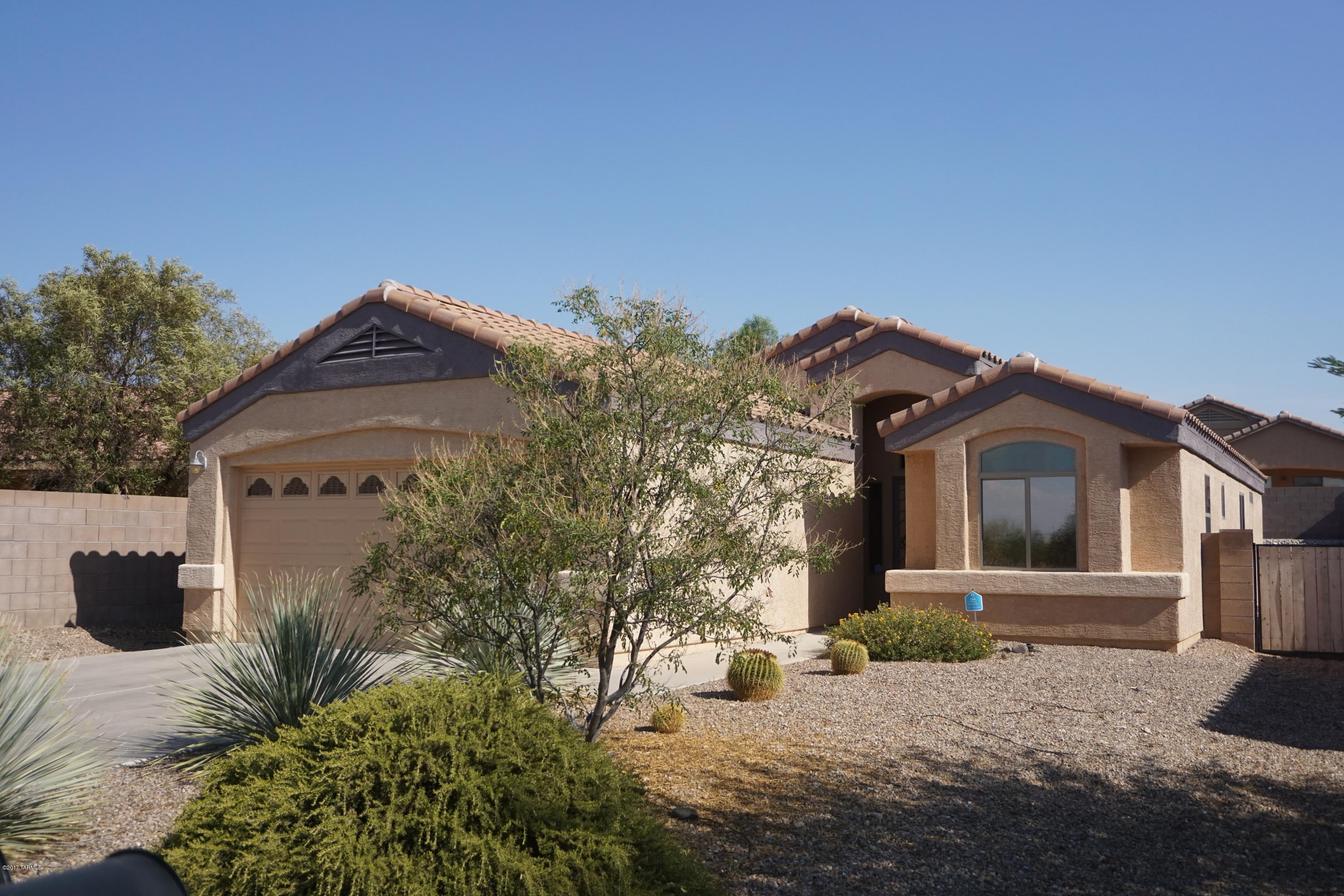 Colina De Oro (1-138) - Residential