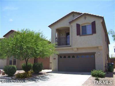 Large 2 story, 4 bedroom, 2.5 bathroom house for rent.Special features include washer and dryer, large master bedroom with large walk in closet and bathroom which includes garden tub and separate shower. Upstairs deck, tile floors downstairs, enclosed patio and beautiful mountain views.
