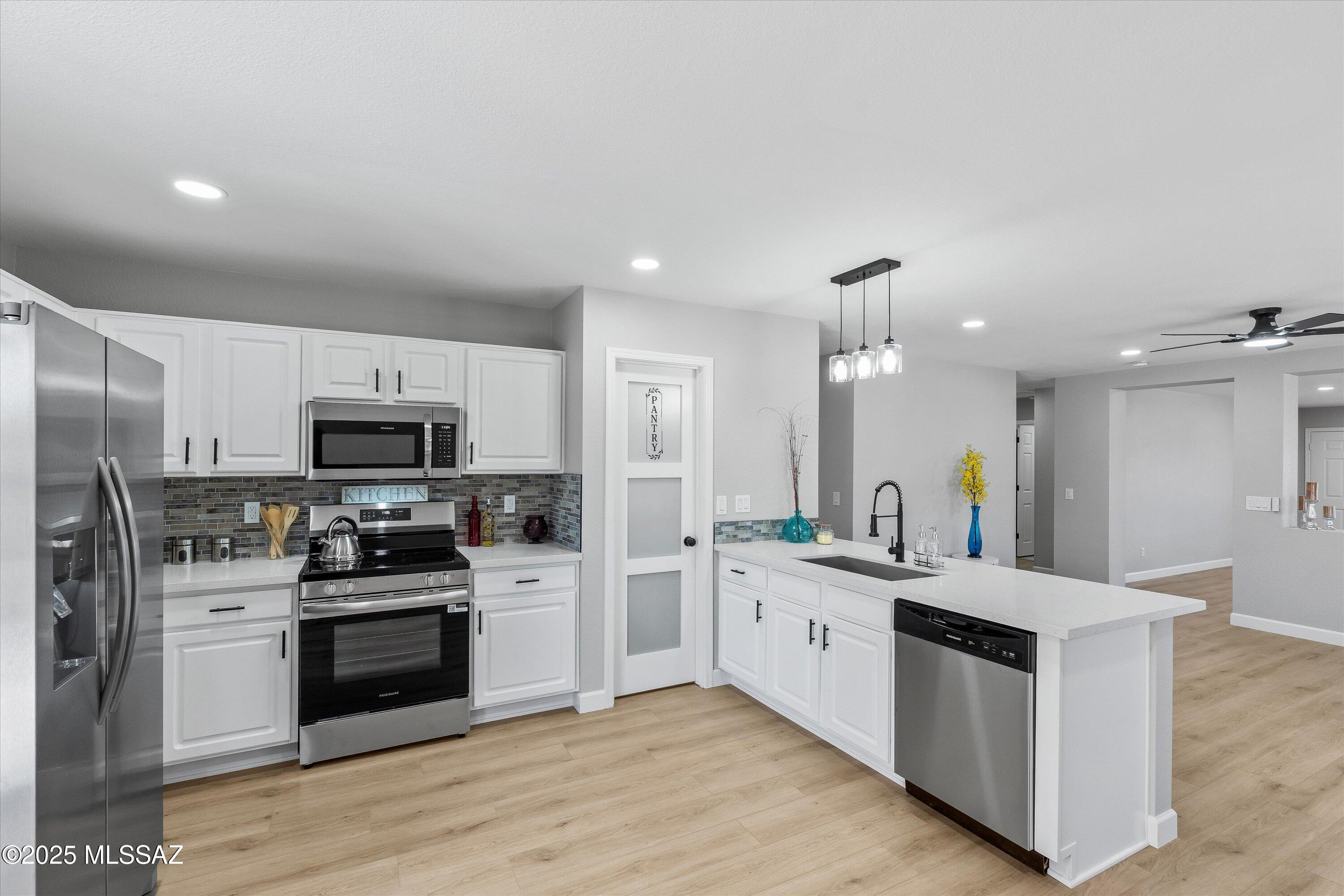 Pantano Heights (1-123) - Residential