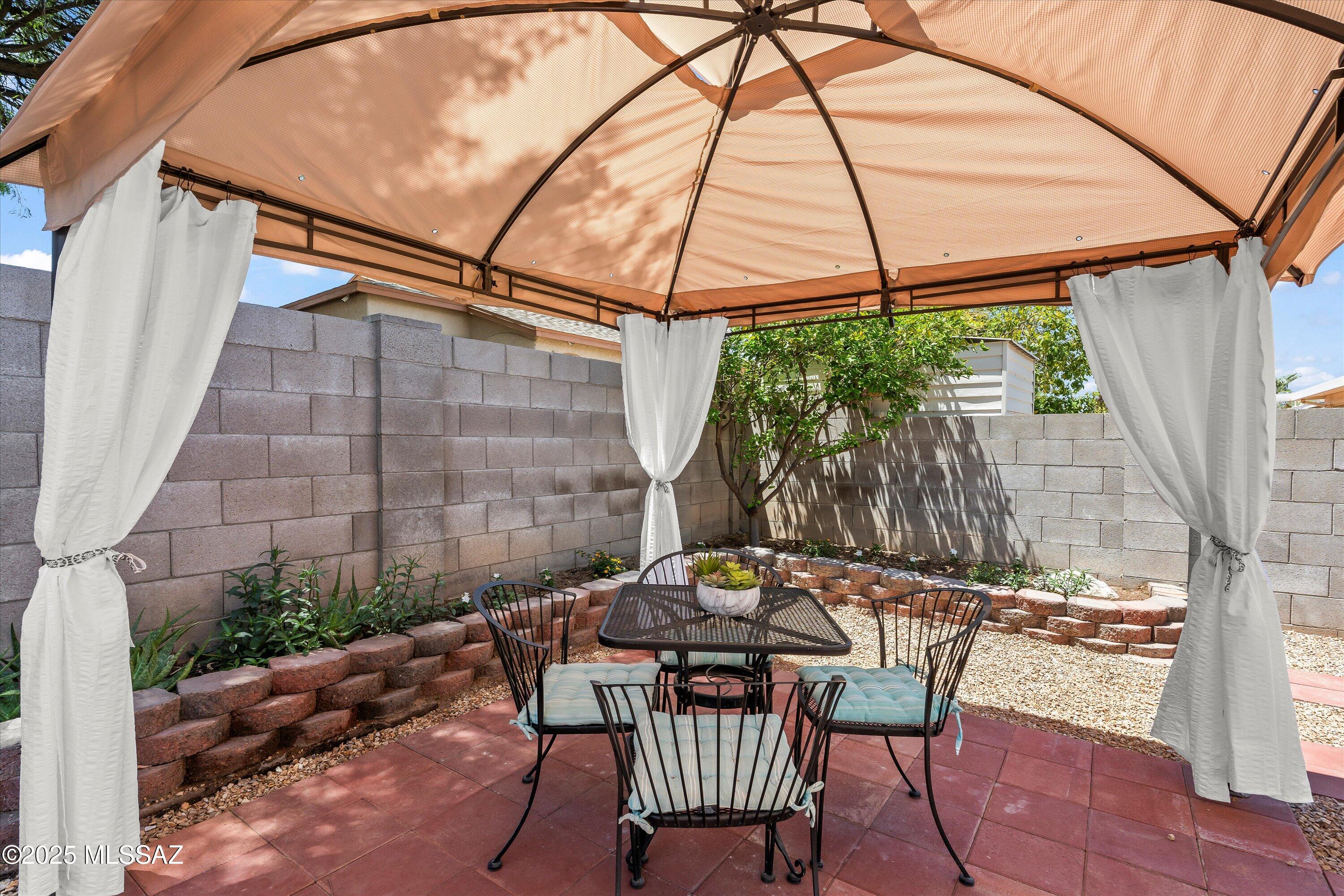 Pantano Heights (1-123) - Residential
