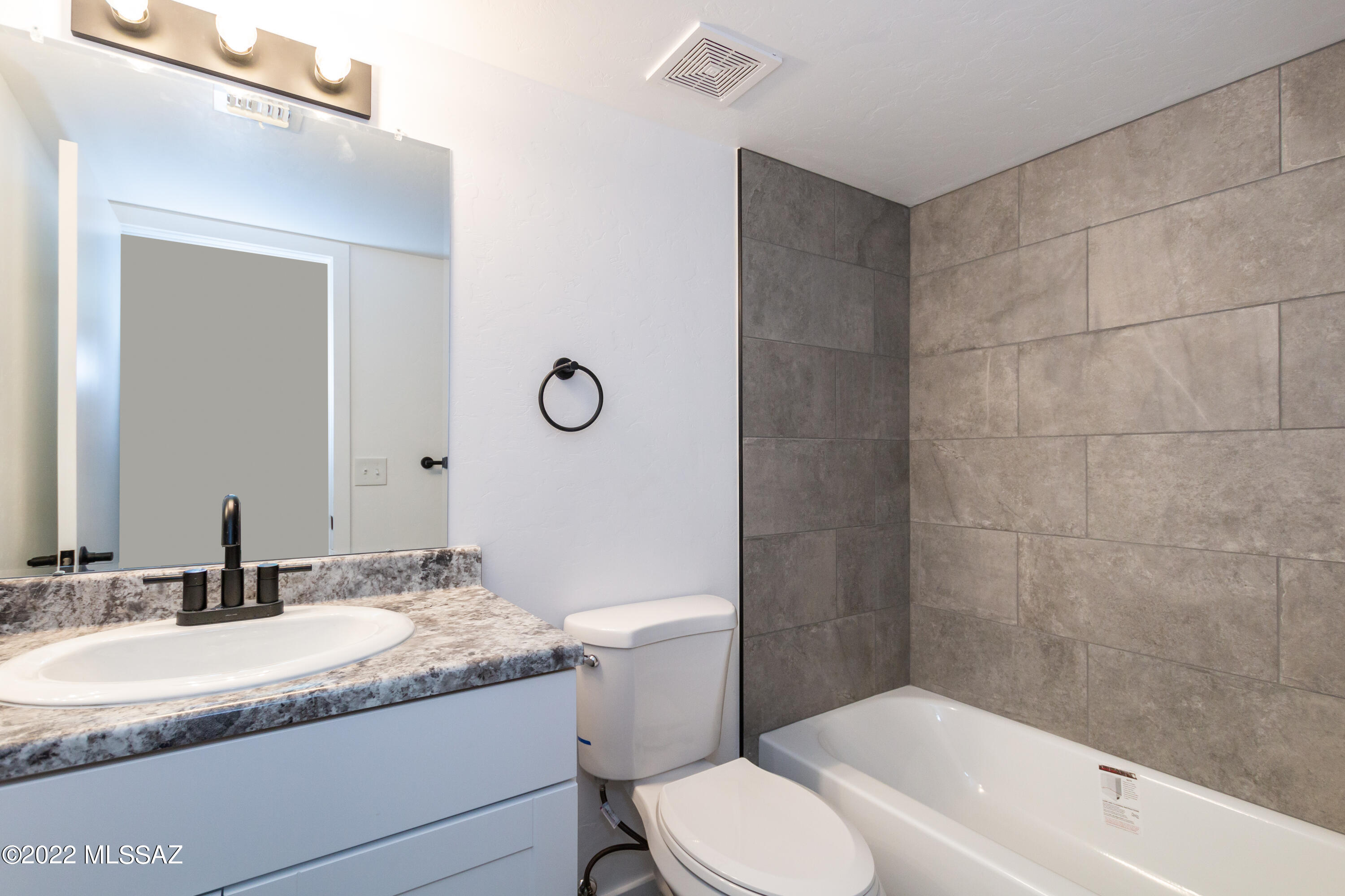 Summertree Condominiums (1-224) - Residential
