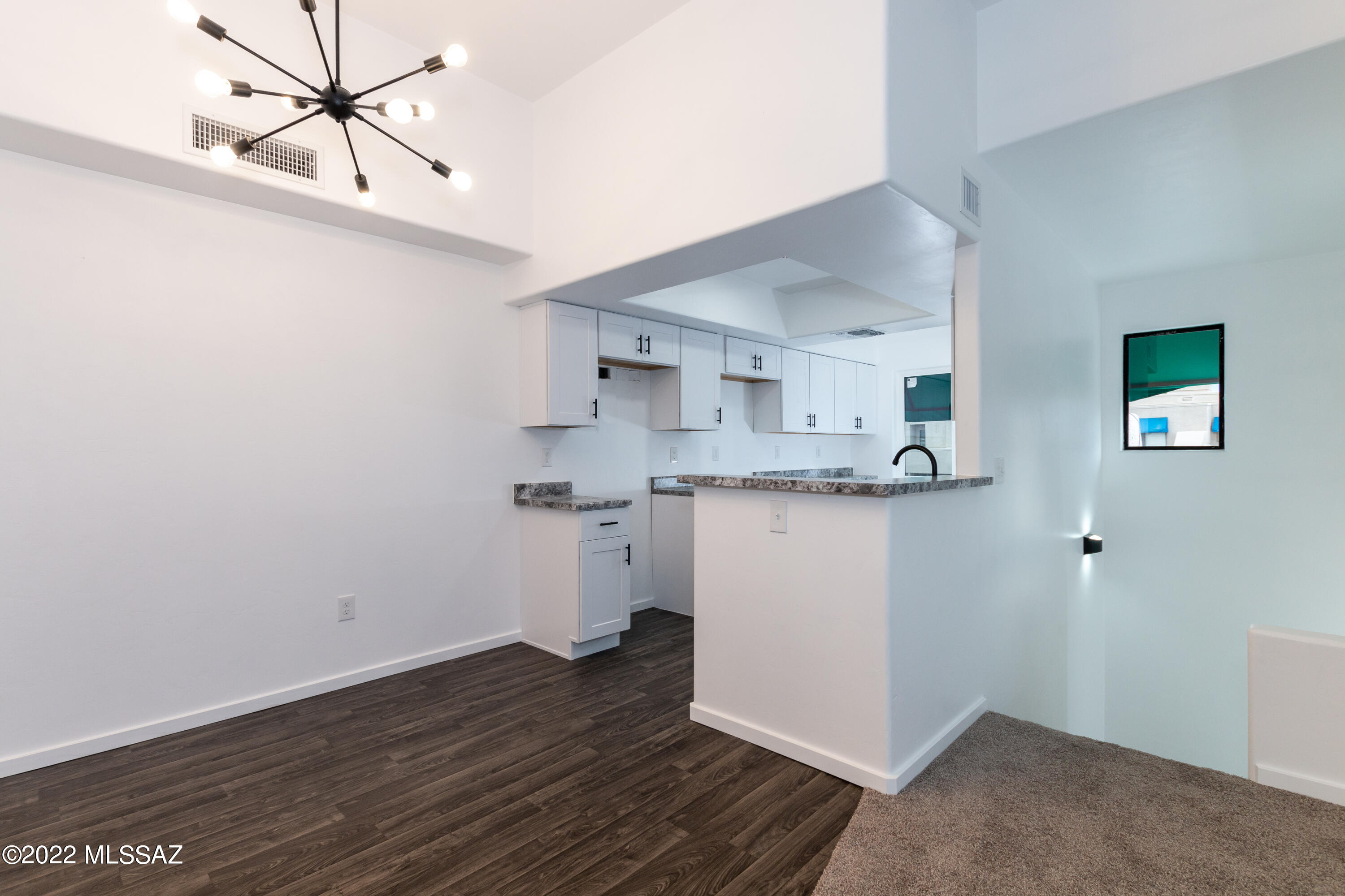Summertree Condominiums (1-224) - Residential