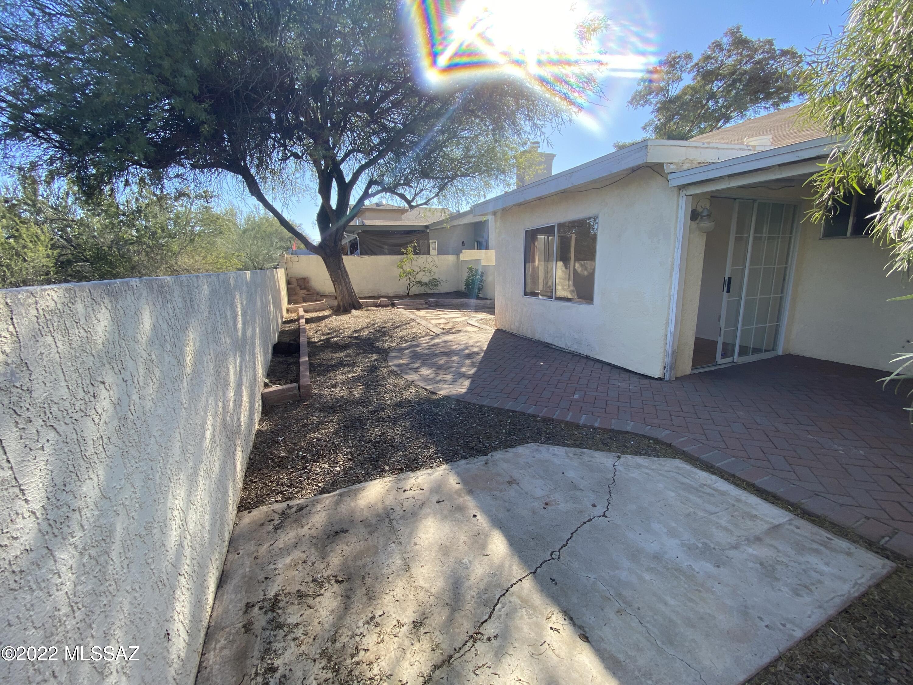 Country Highlands (1-180) - Residential