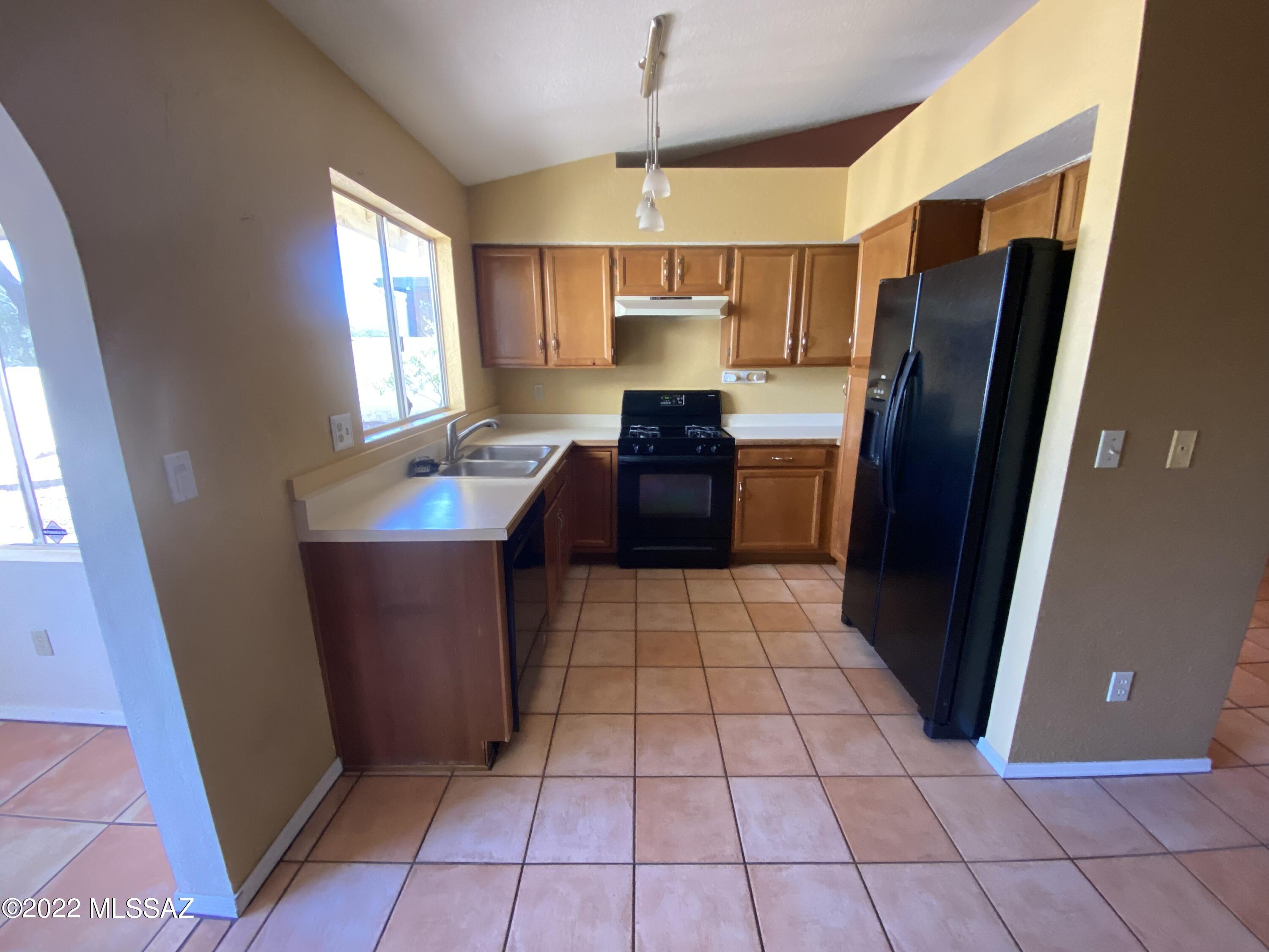 Country Highlands (1-180) - Residential