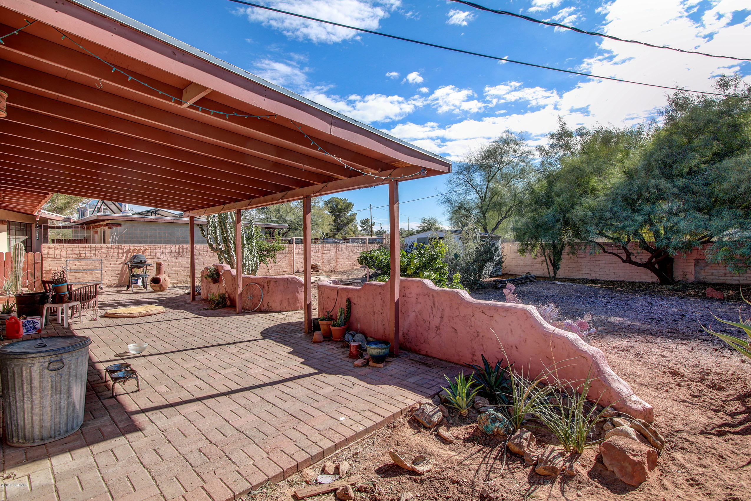 Catalina Poultry Acres NO 4 - Residential Lease