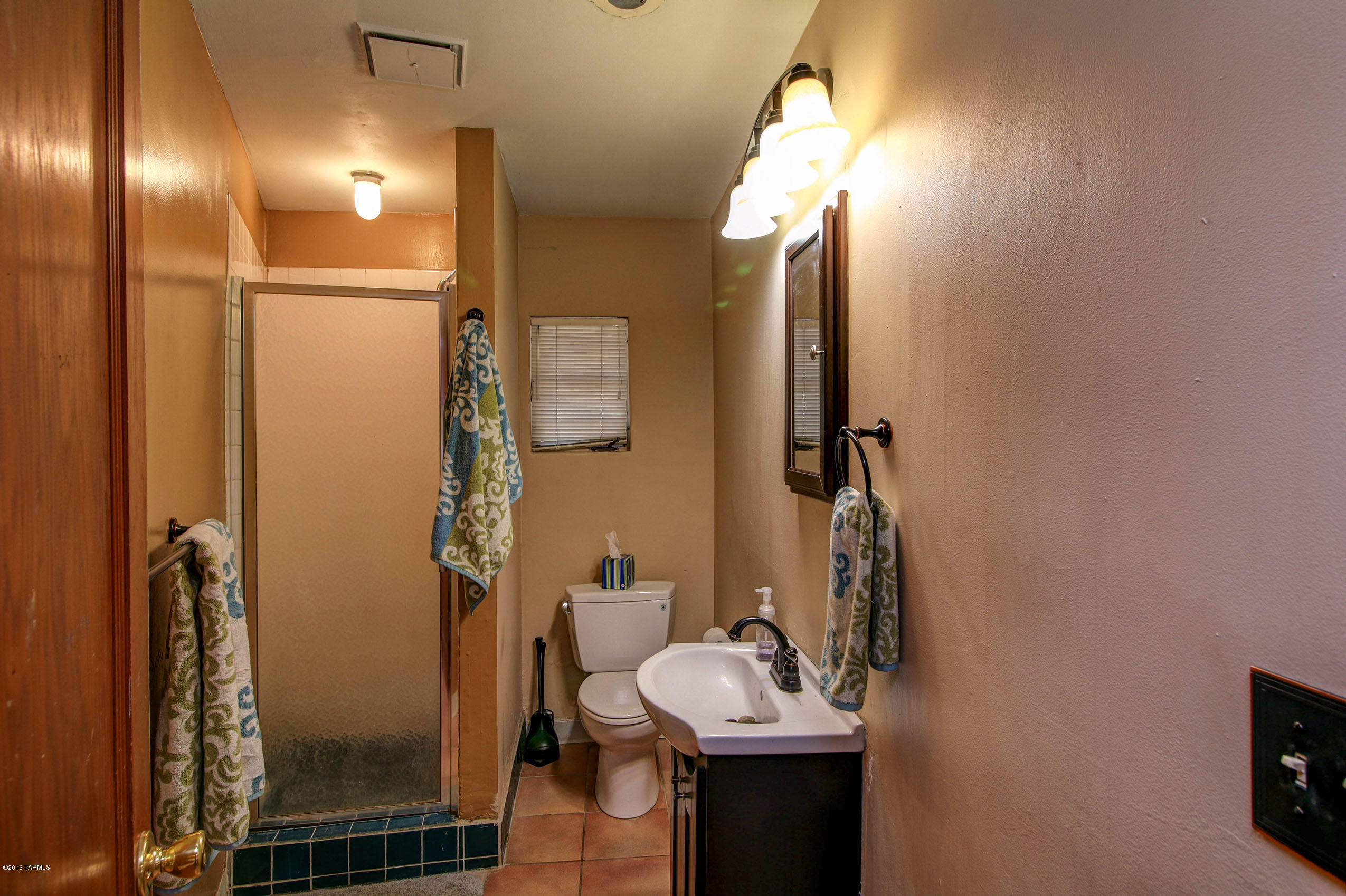 Catalina Poultry Acres NO 4 - Residential Lease