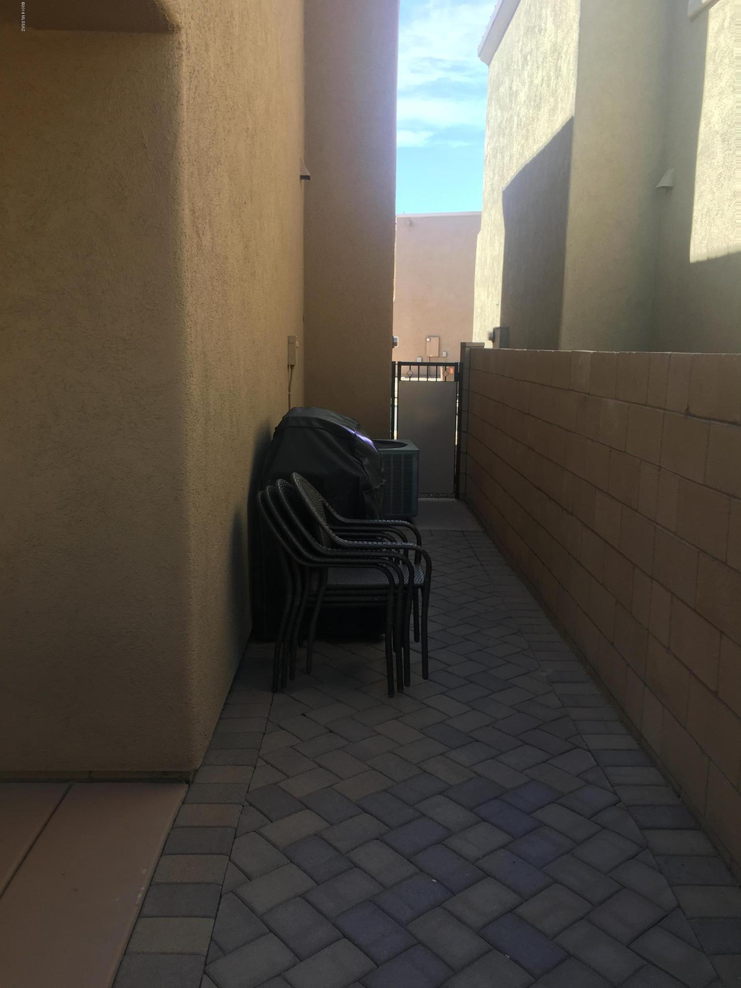 River Walk (1-140) - Residential