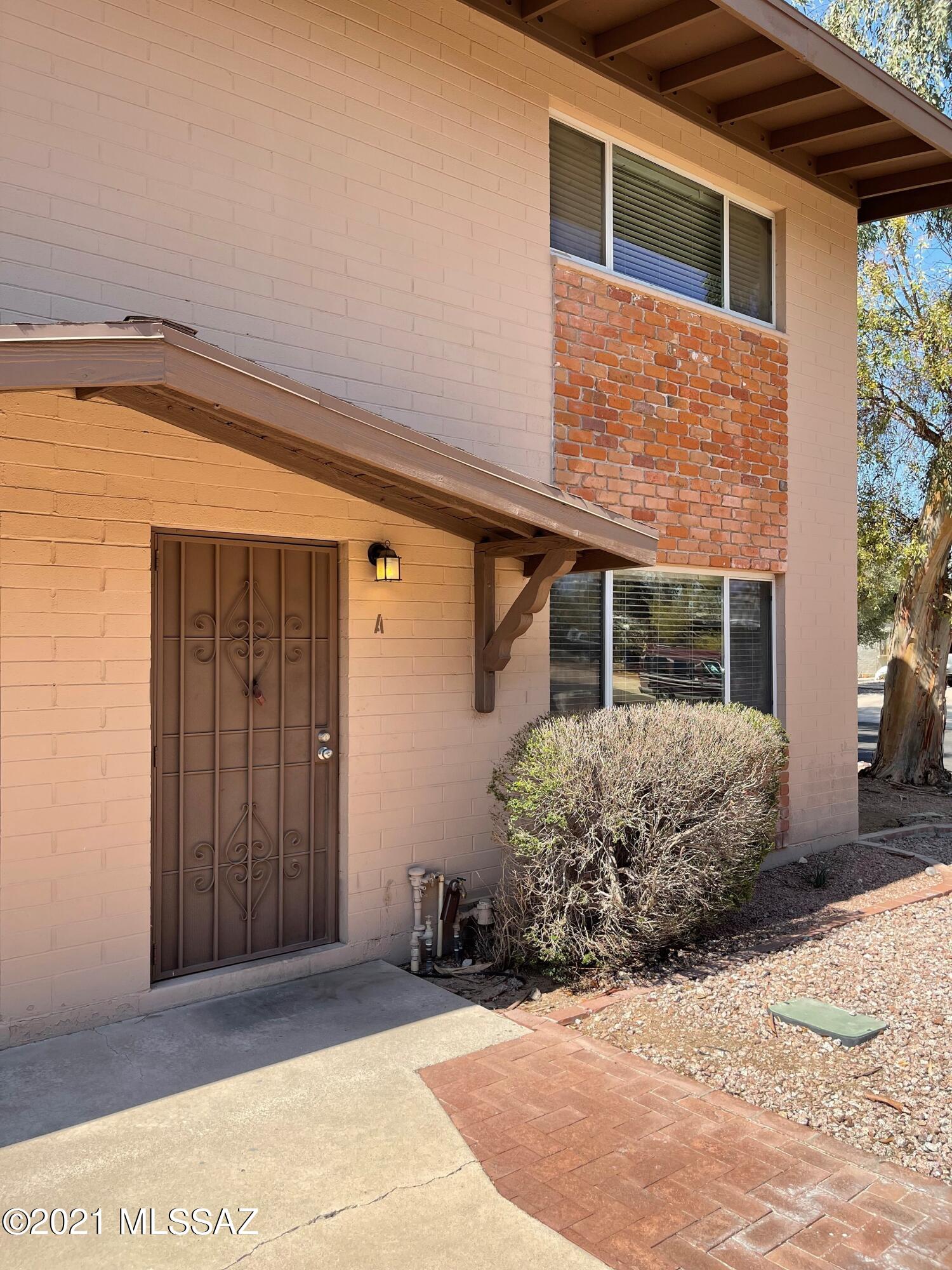Central Townhome Beauty!  Spacious Downstairs Living Room that is Light and Bright.  2 bedroom/1.5 bath with Newer Kitchen Cabinets, New Carpet and Paint.  Half bathroom downstairs with both Bedrooms Upstairs that share a Double Vanity Jack & Jill.  Washer and Dryer Hook Ups Inside.  Back patio is fenced and subdivision has a Community Pool.   Please No Escalation Clauses and Submit Highest and Best Offer.  All offers will presented and responded to by Monday July 12th at 5:00PM.  Escrow with Stewart Title, Cheryl Gonzales, 3001 E. Skyline Drive STE 109  Tucson, AZ  85718   Cheryle.Gonzales@stewart.com  520-276-9920