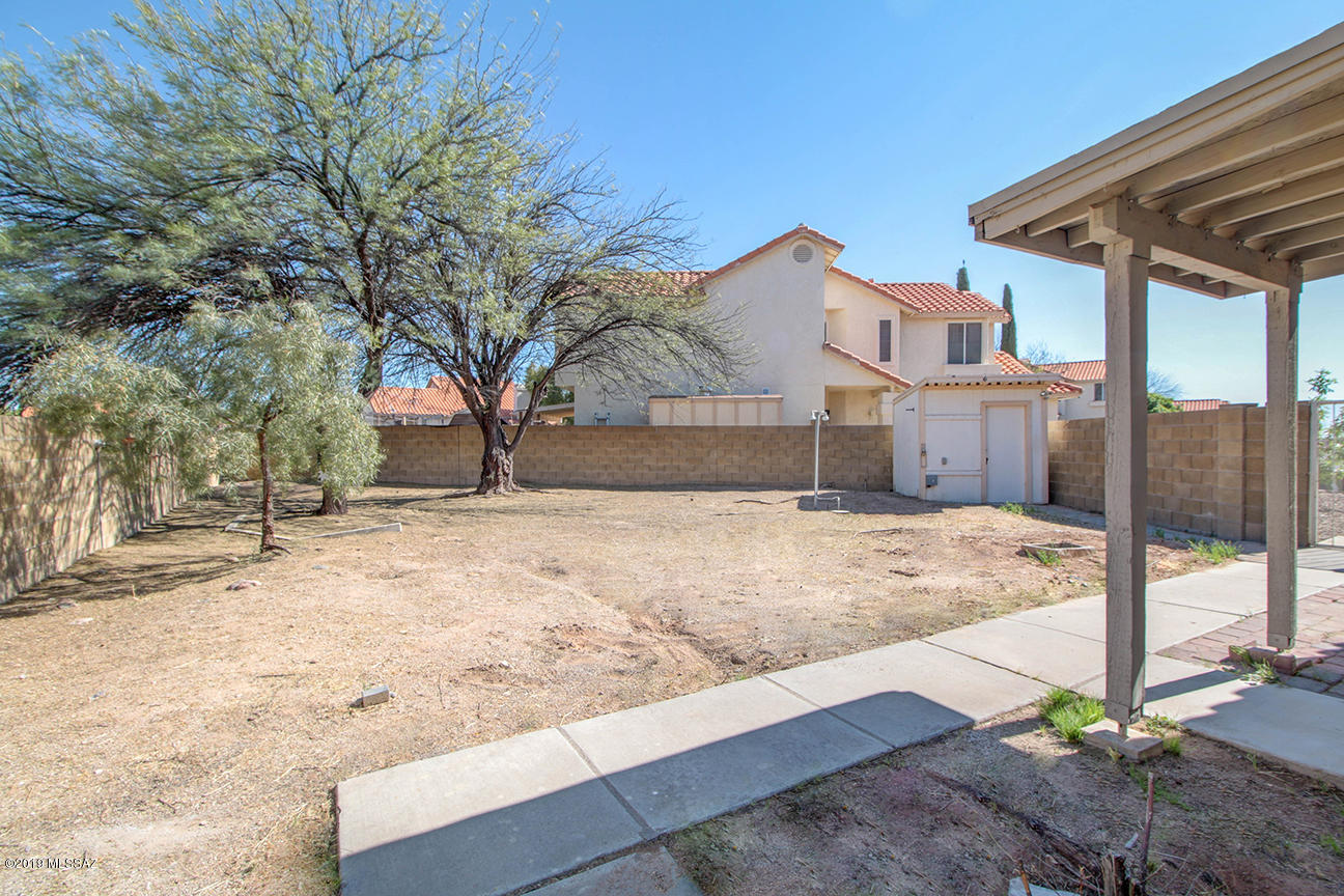 Elliott Homes At Rita Ranch (1-521) - Residential