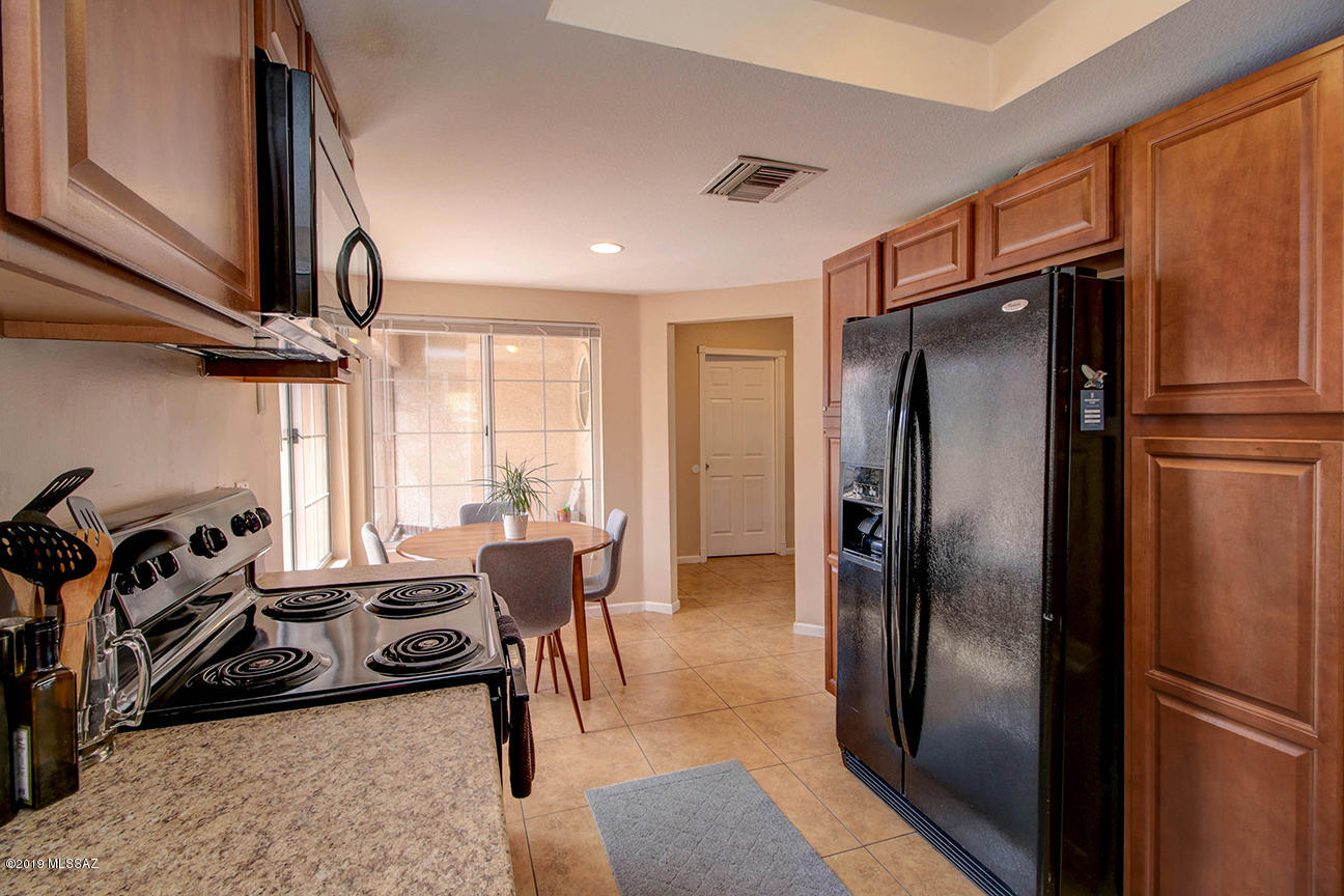 Elliott Homes At Rita Ranch (1-521) - Residential