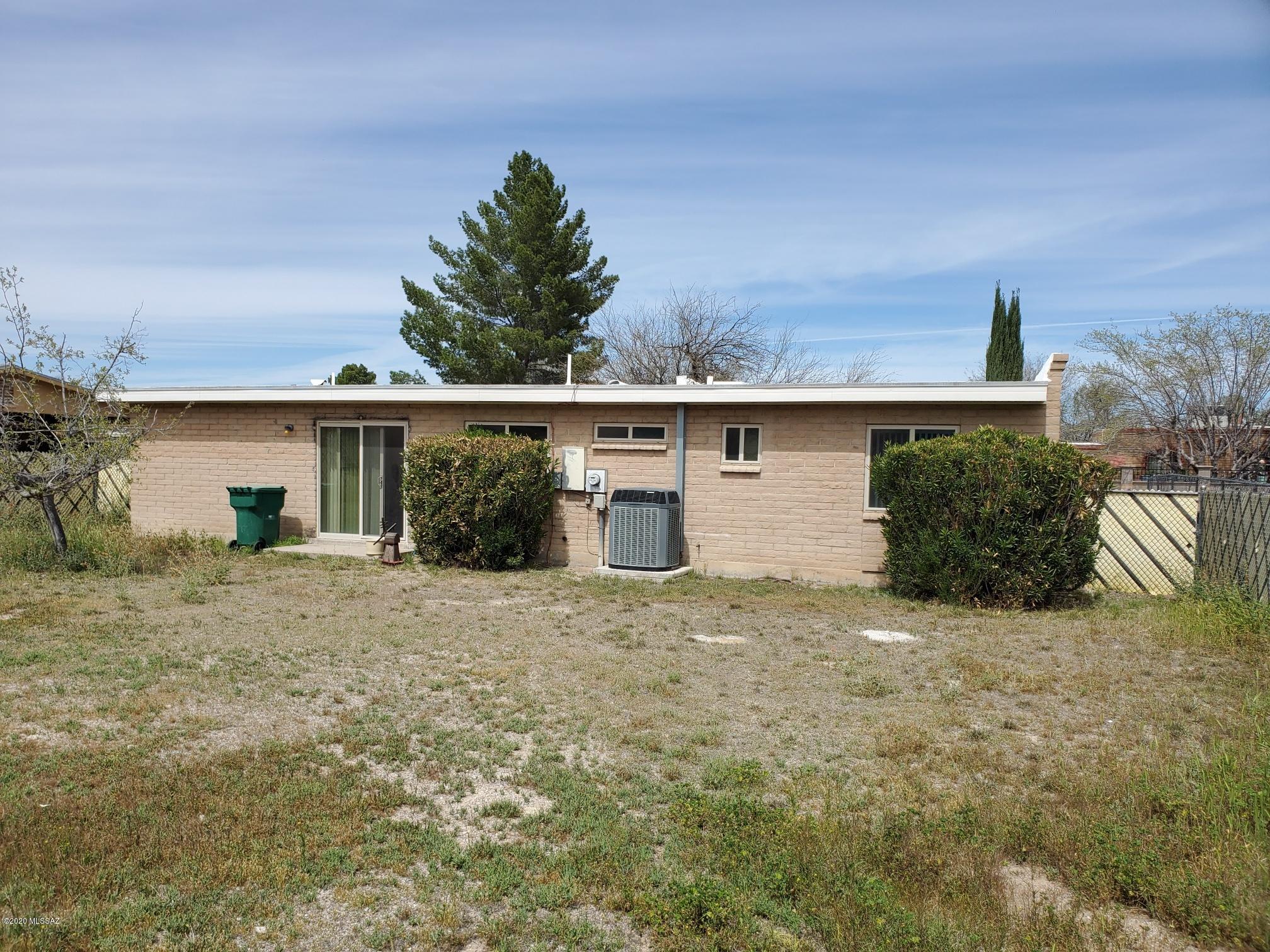 Las Palomas - Residential