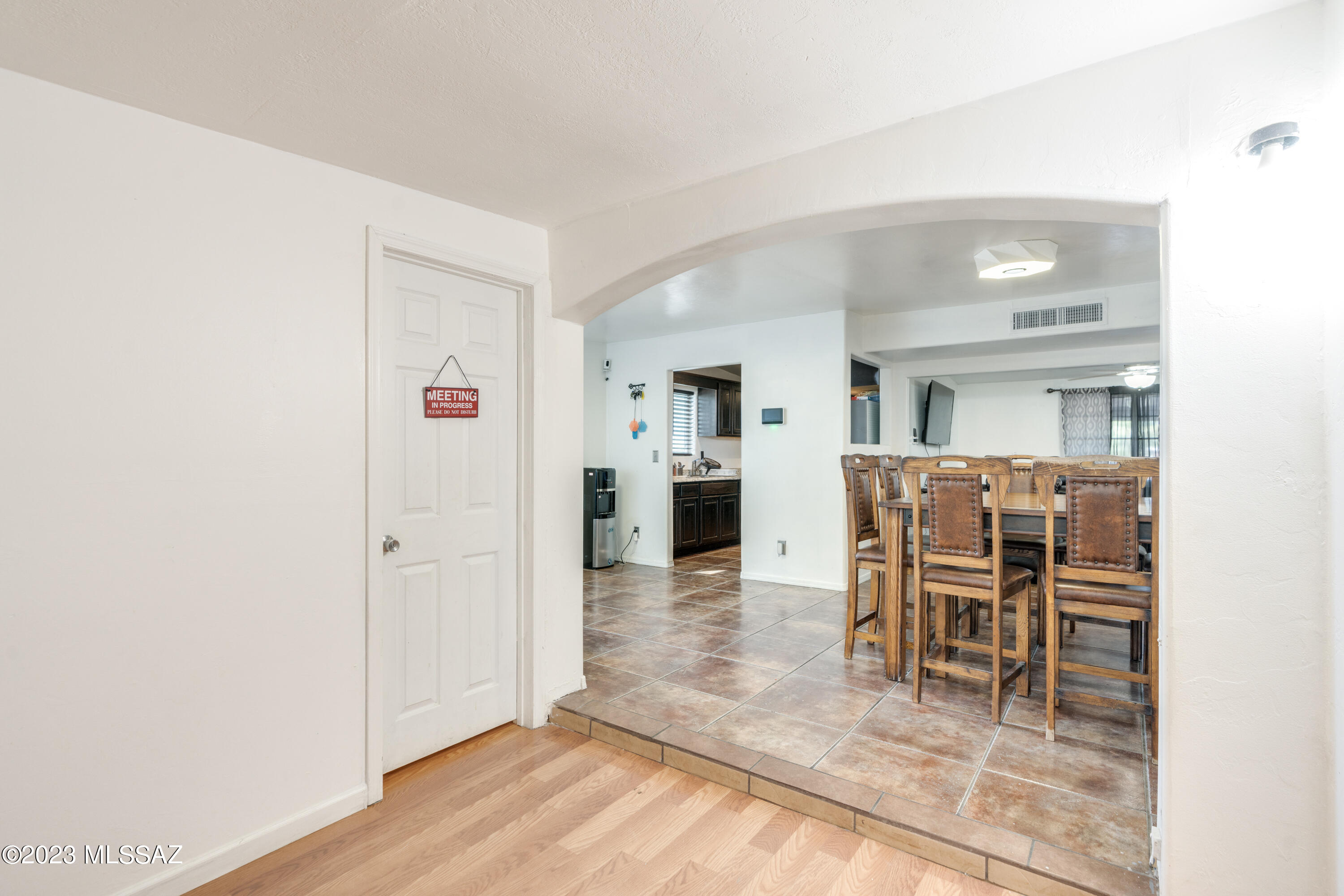 Los Reales Heights (1-102) - Residential