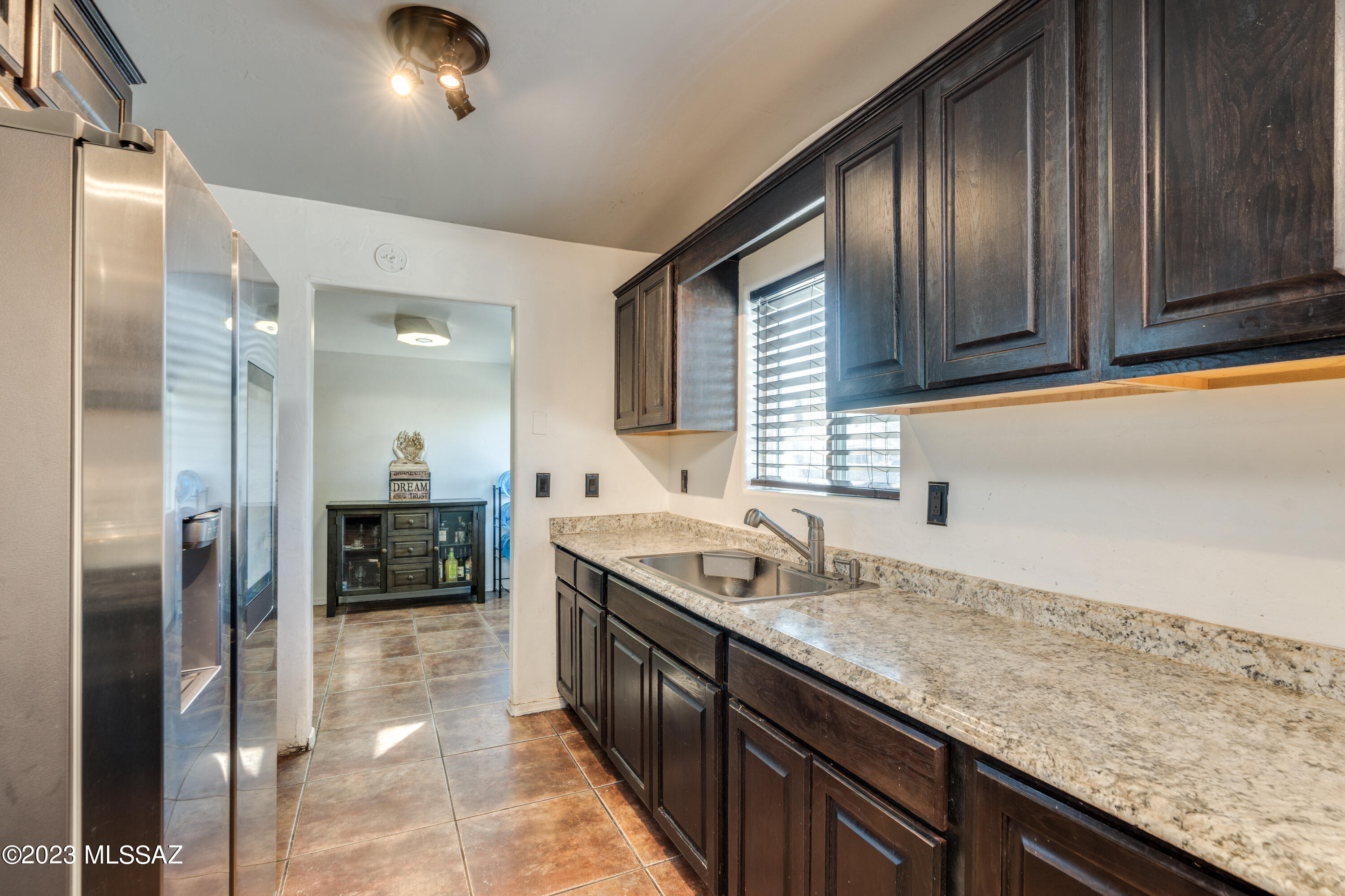 Los Reales Heights (1-102) - Residential