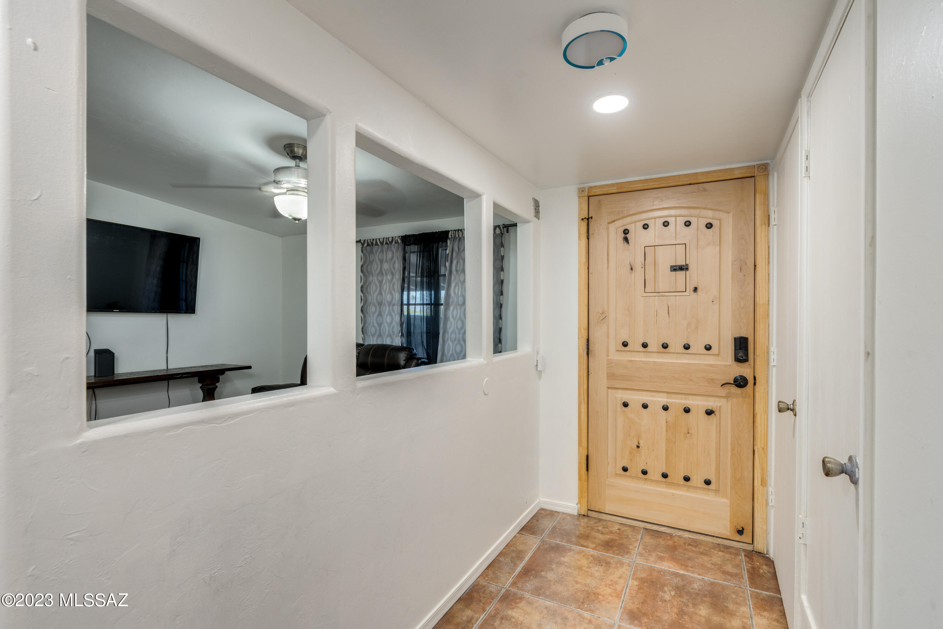 Los Reales Heights (1-102) - Residential