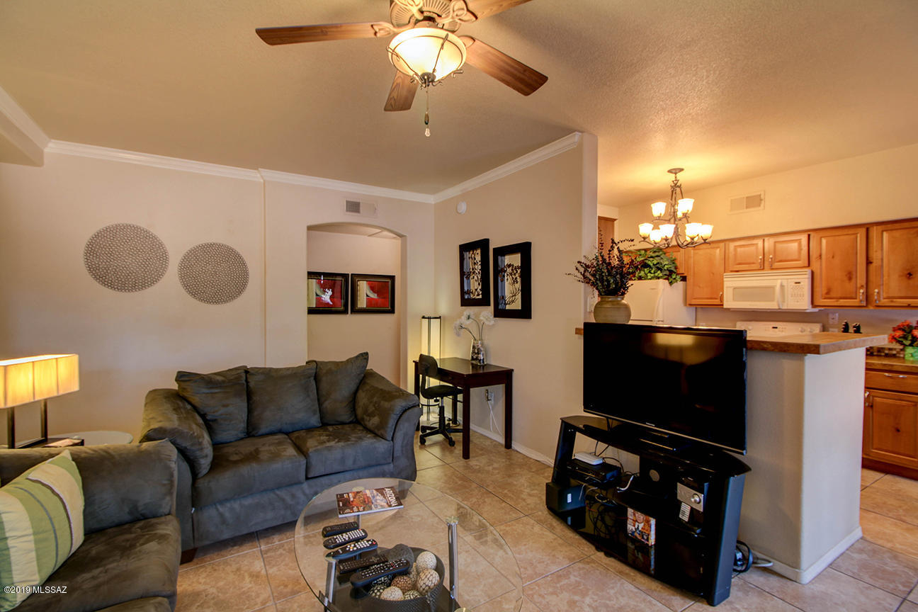 Pinnacle Canyon Condominium - Residential