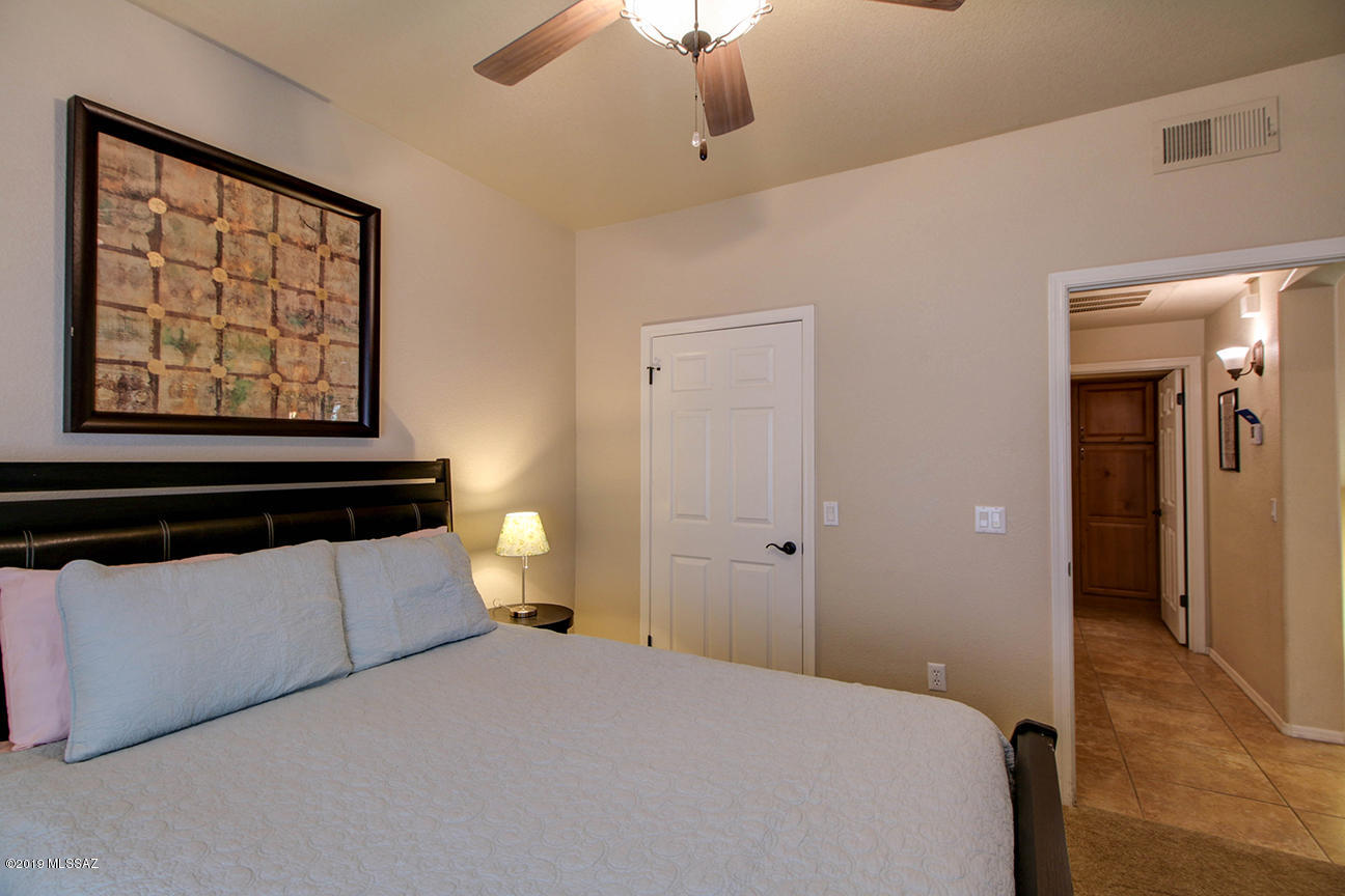 Pinnacle Canyon Condominium - Residential