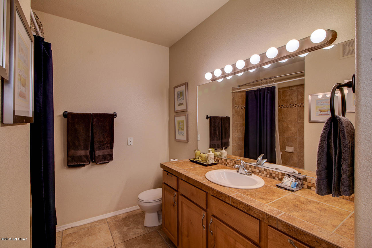 Pinnacle Canyon Condominium - Residential