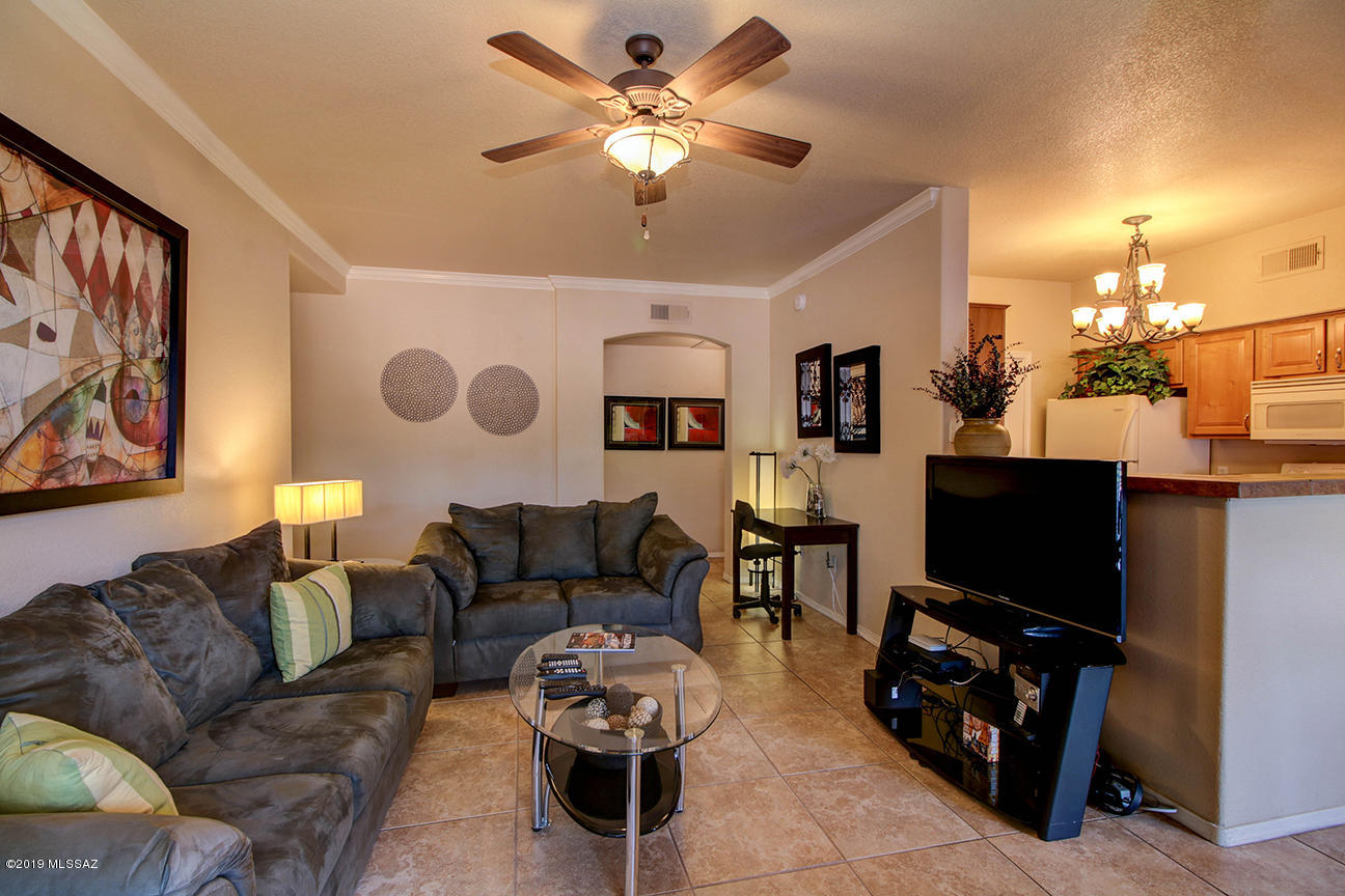 Pinnacle Canyon Condominium - Residential