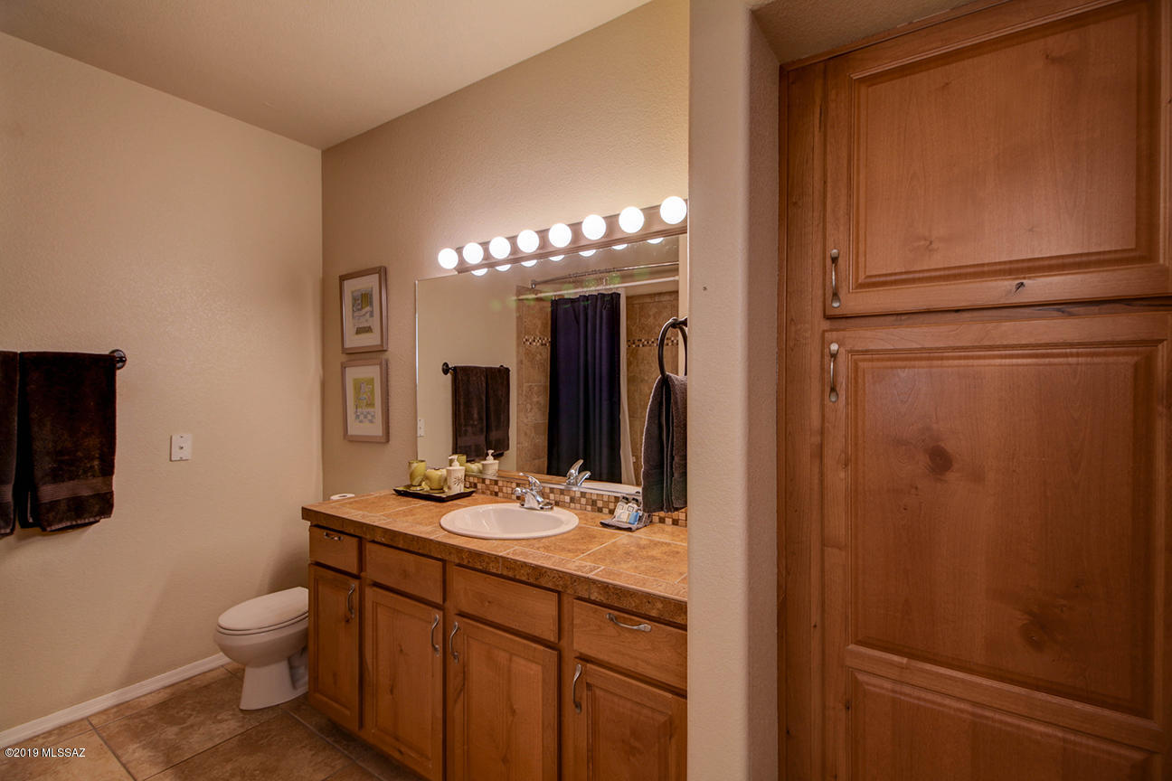 Pinnacle Canyon Condominium - Residential