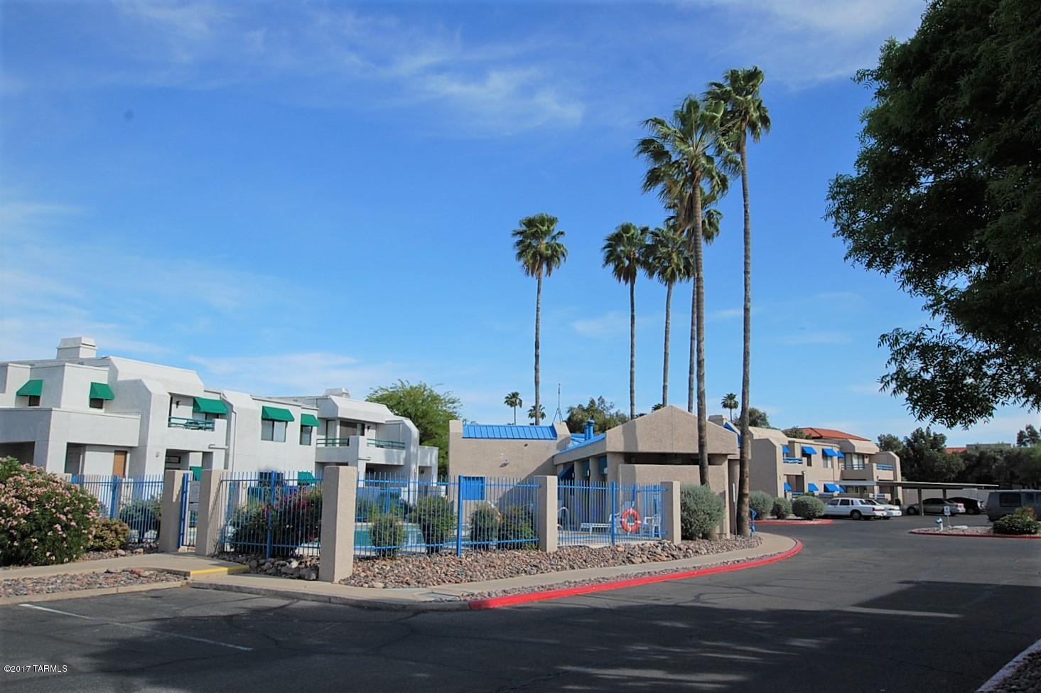 Summertree Condominiums (1-224) - Residential