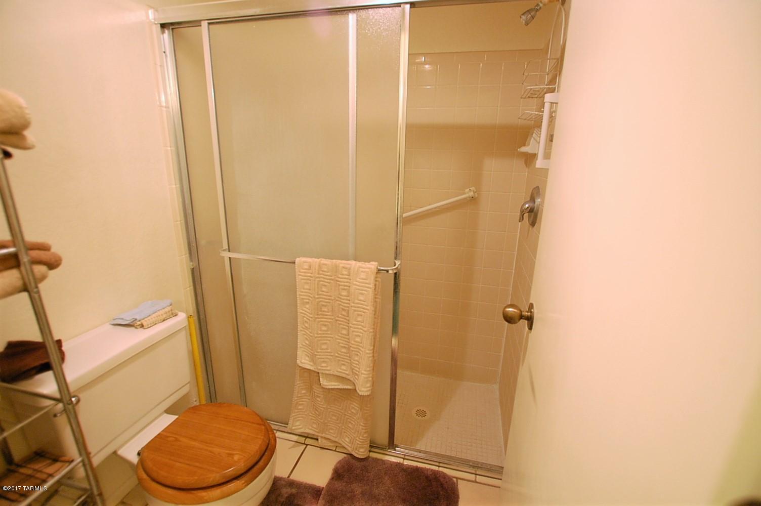 Summertree Condominiums (1-224) - Residential