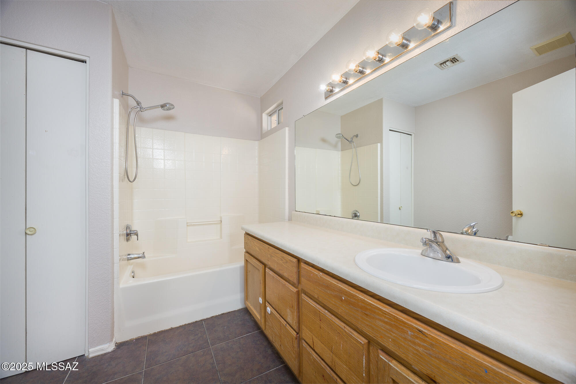 Fairway Groves (288-340) - Residential