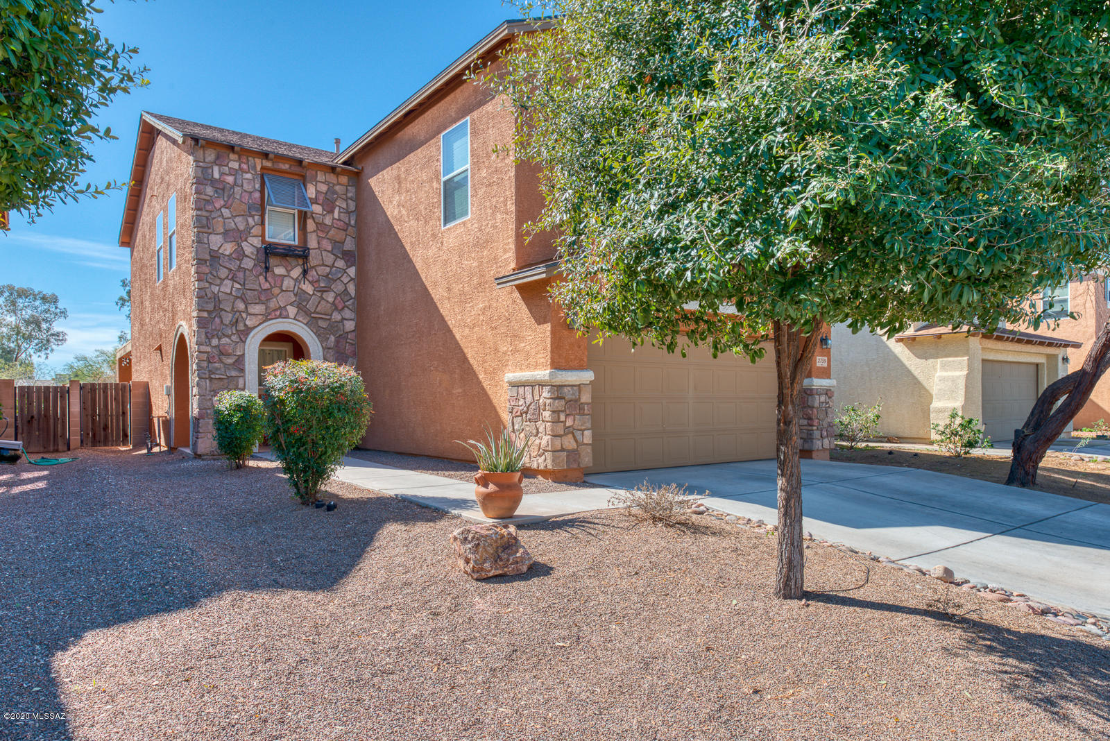 Mariposa Trail - Residential