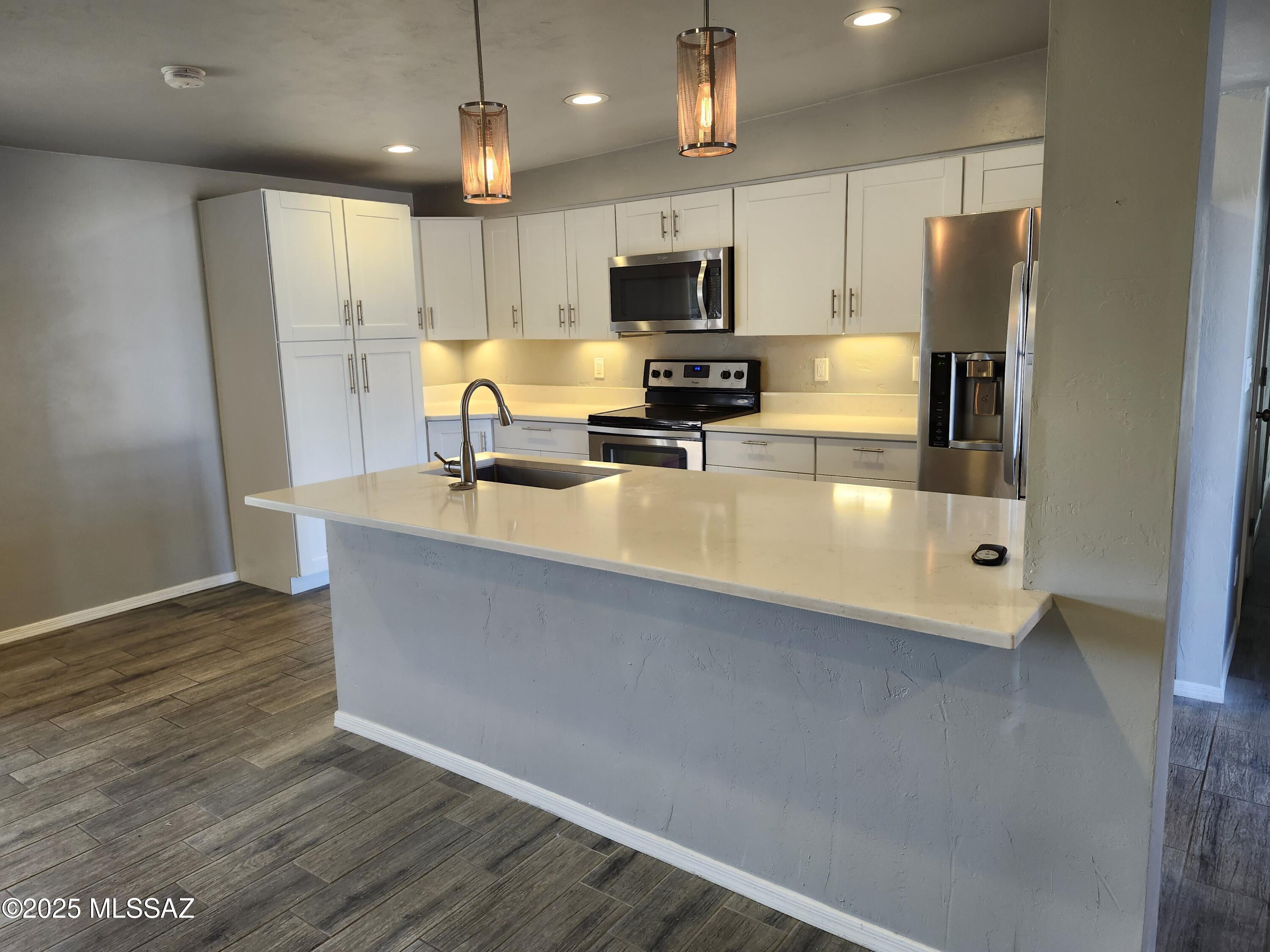 Rincon Vista (1-28) - Residential Lease