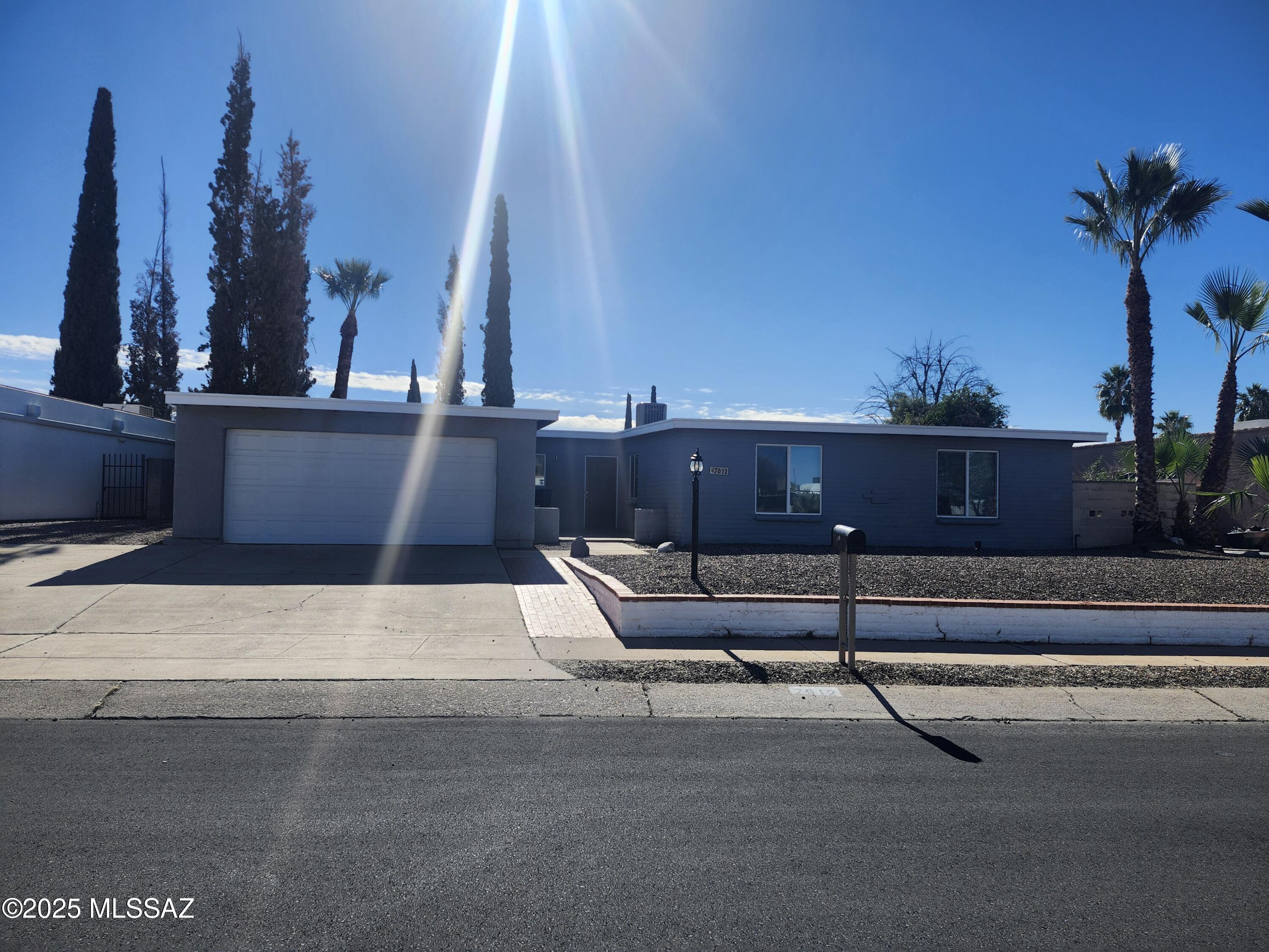Rincon Vista (1-28) - Residential Lease