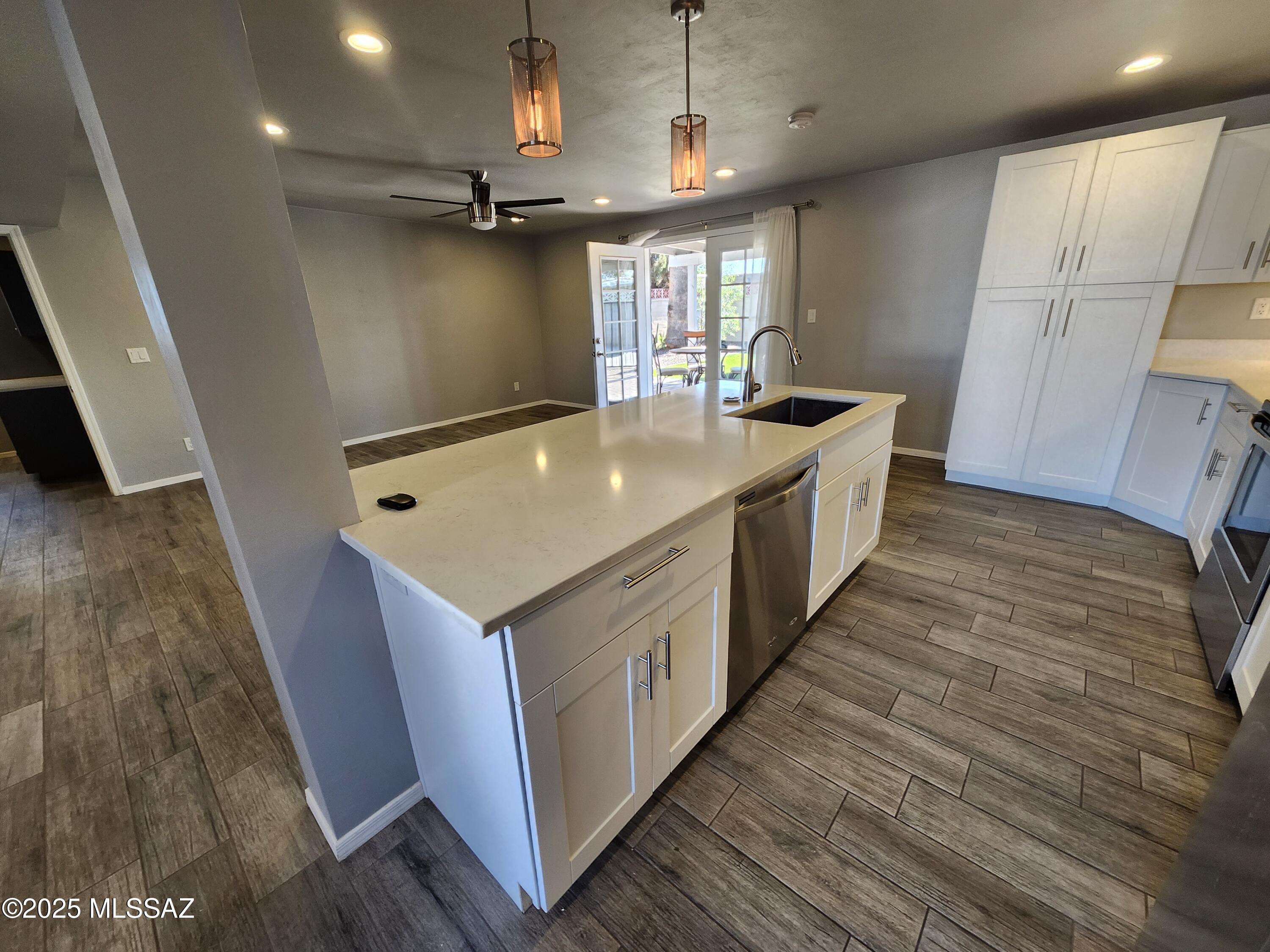 Rincon Vista (1-28) - Residential Lease