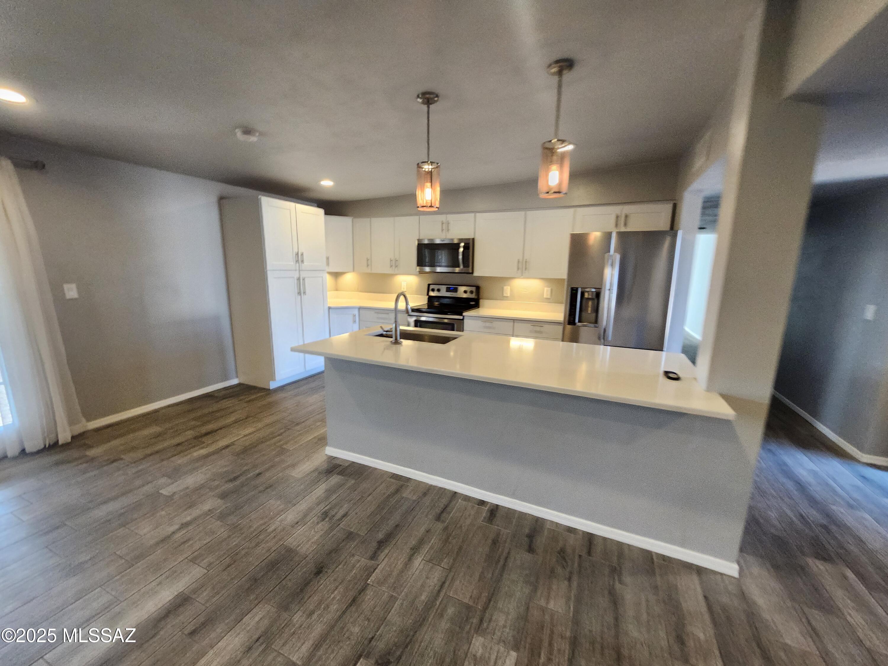 Rincon Vista (1-28) - Residential Lease