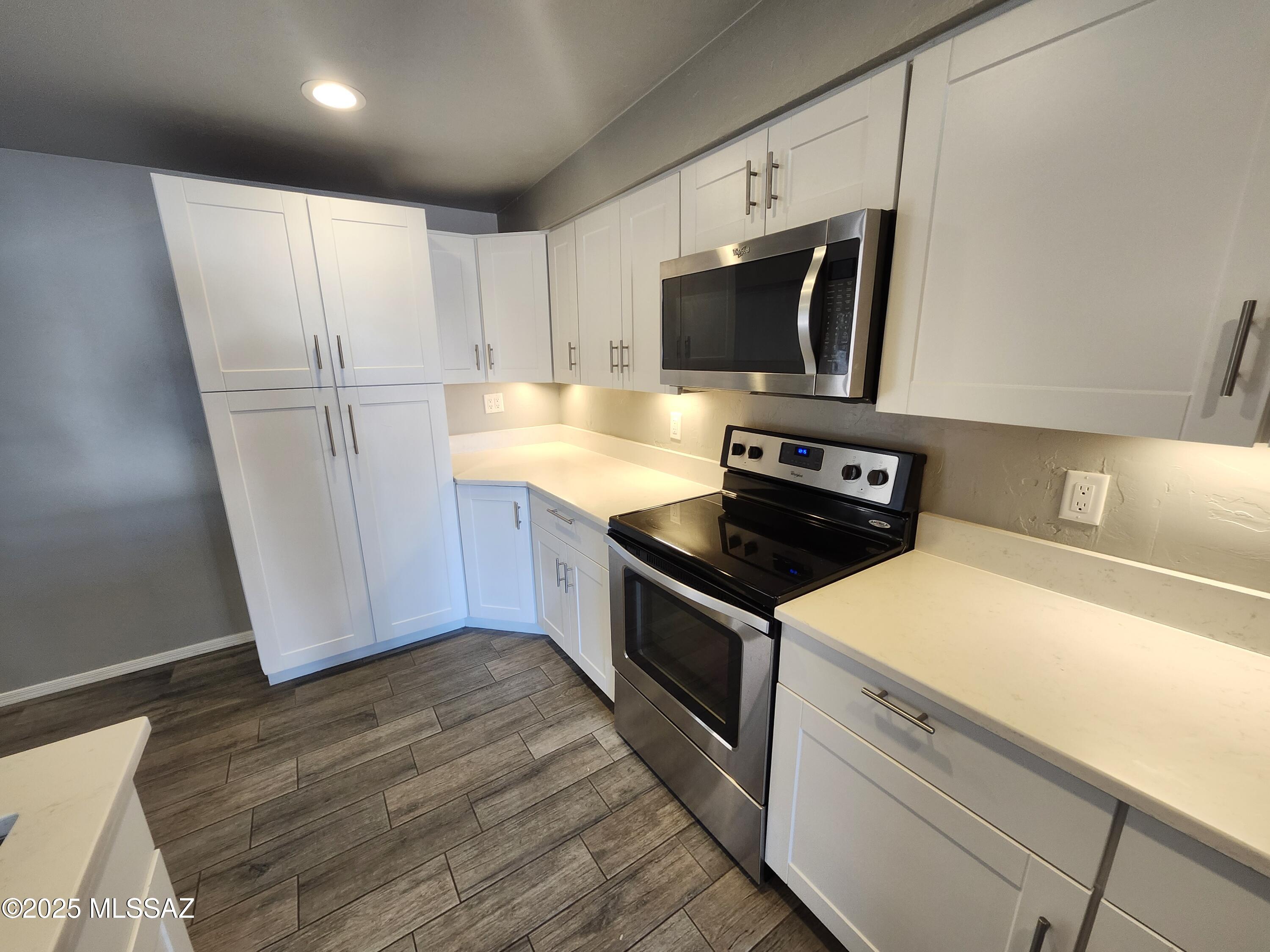 Rincon Vista (1-28) - Residential Lease