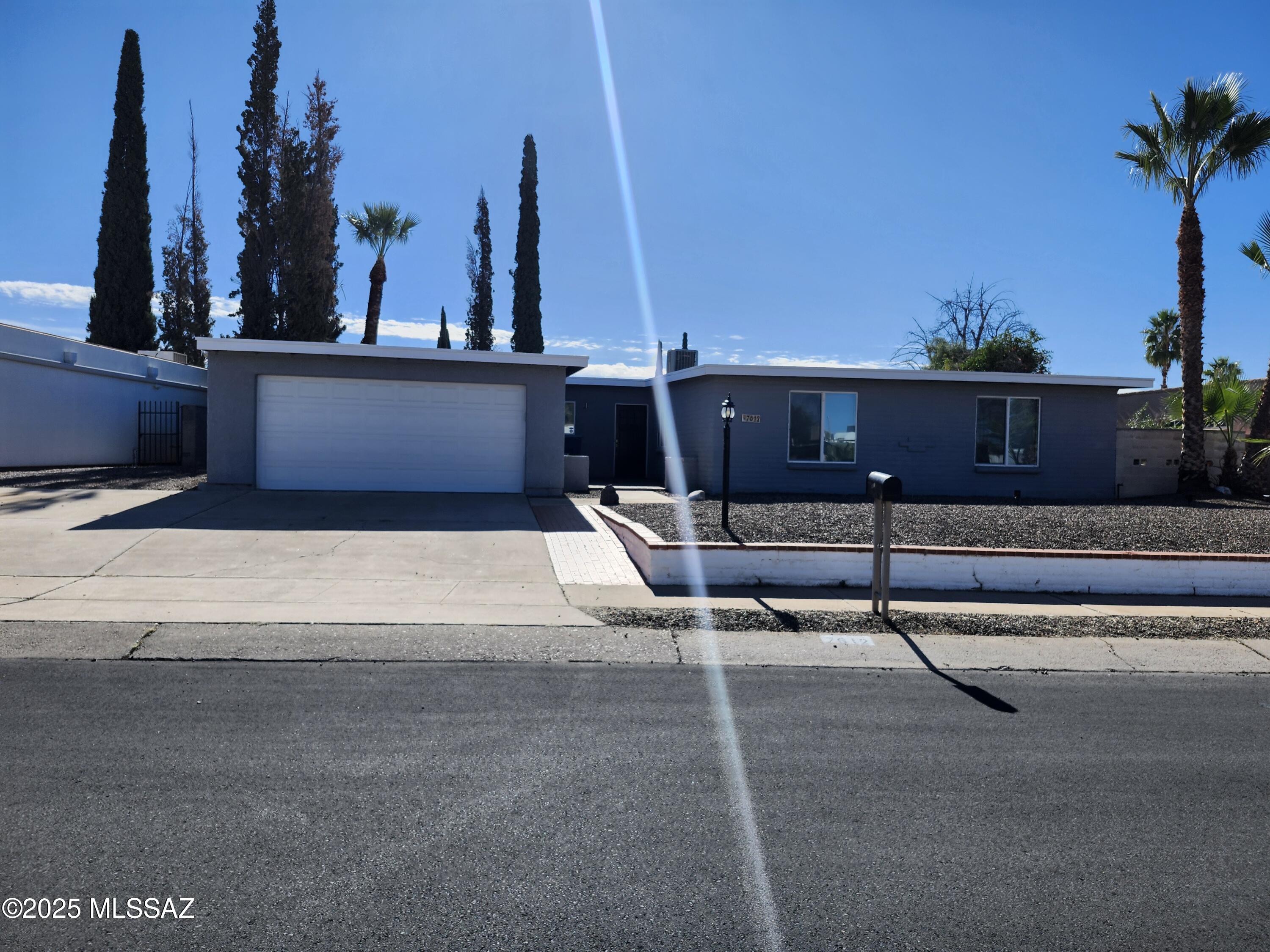 Rincon Vista (1-28) - Residential Lease