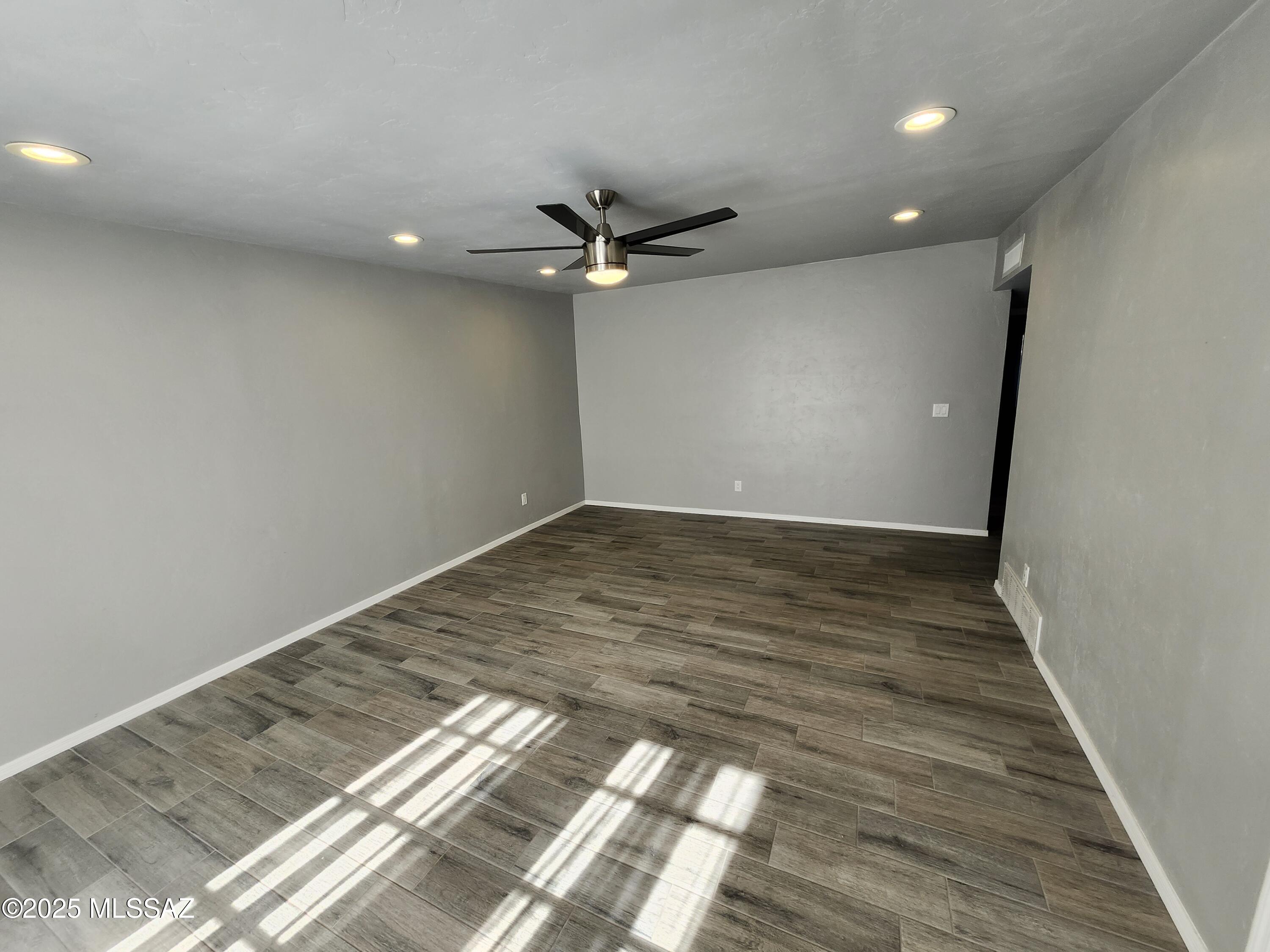 Rincon Vista (1-28) - Residential Lease