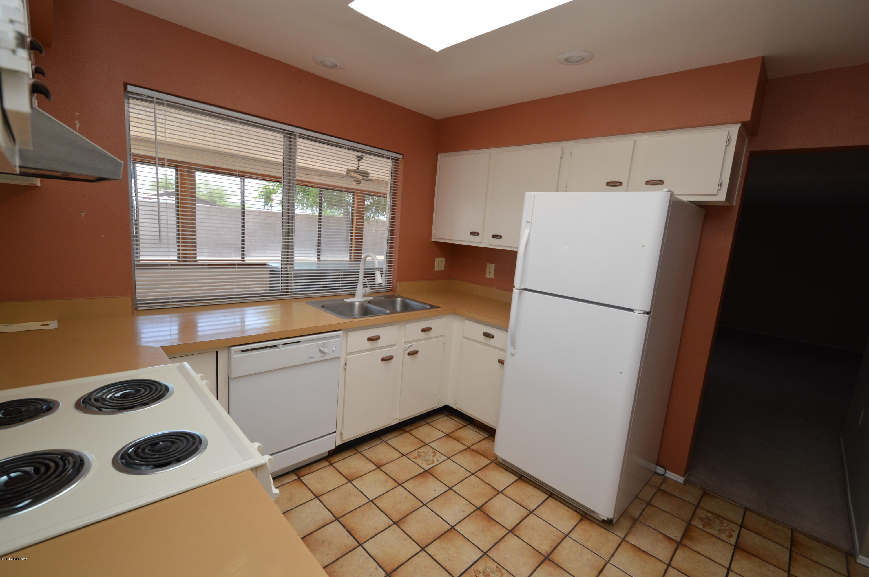 Metropolitan Est 1 Amd - Residential Lease