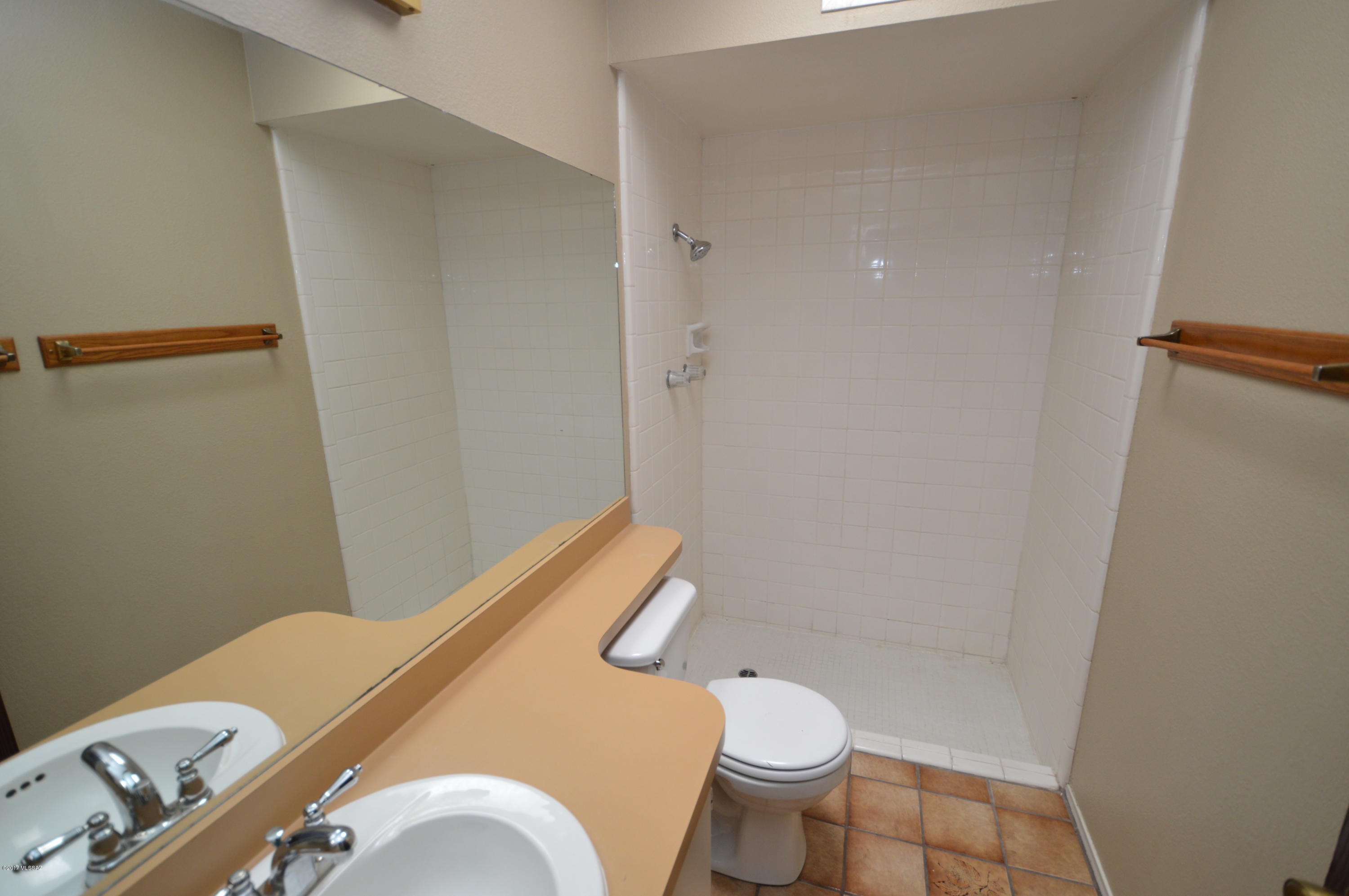 Metropolitan Est 1 Amd - Residential Lease