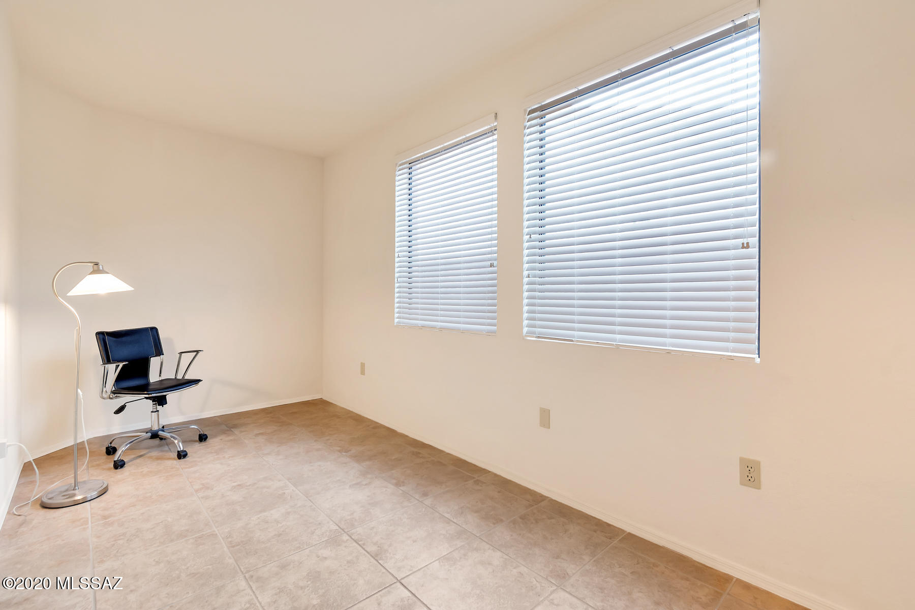 San Ignacio Heights (93-135) - Residential