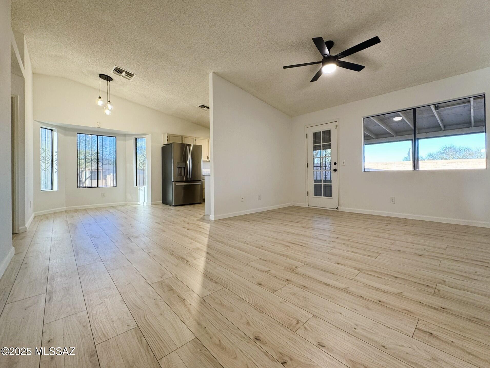 Oak Tree II at Midvale (273-519) - Residential
