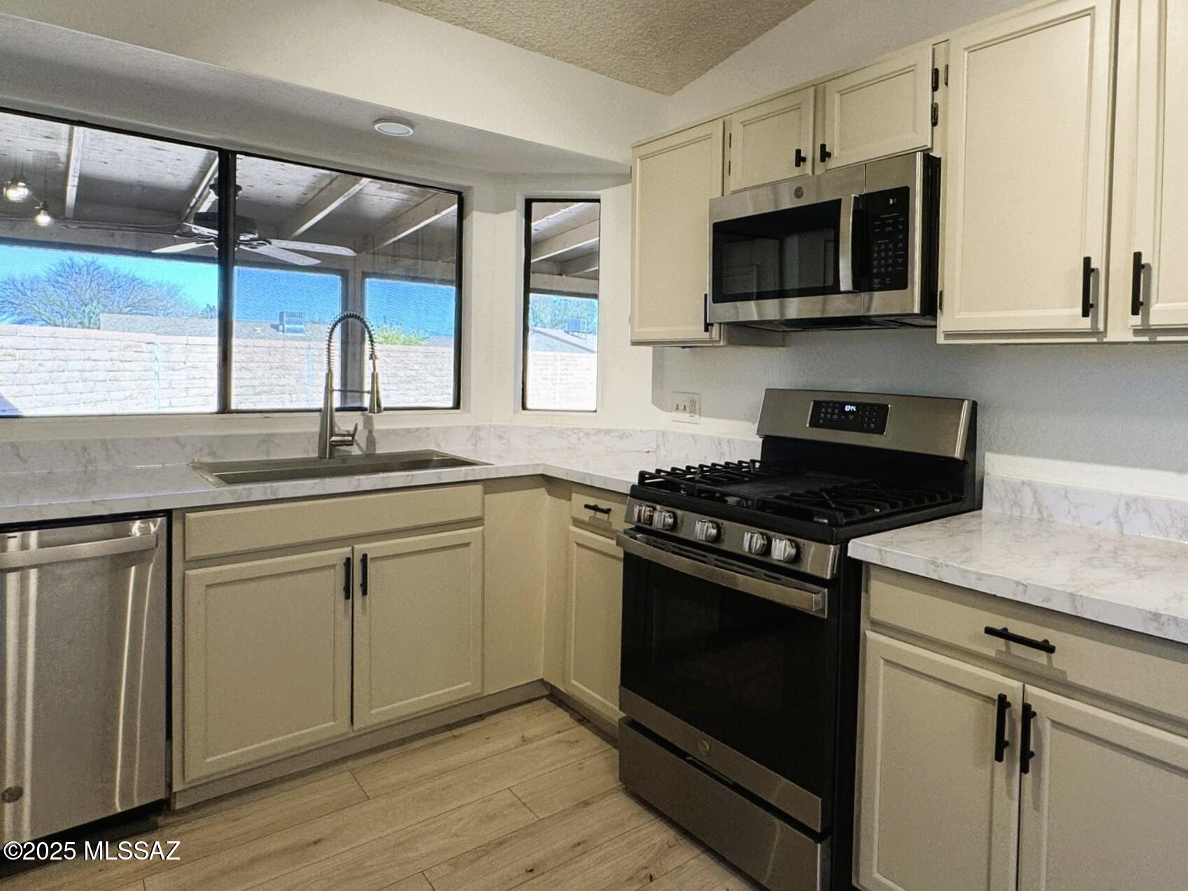Oak Tree II at Midvale (273-519) - Residential