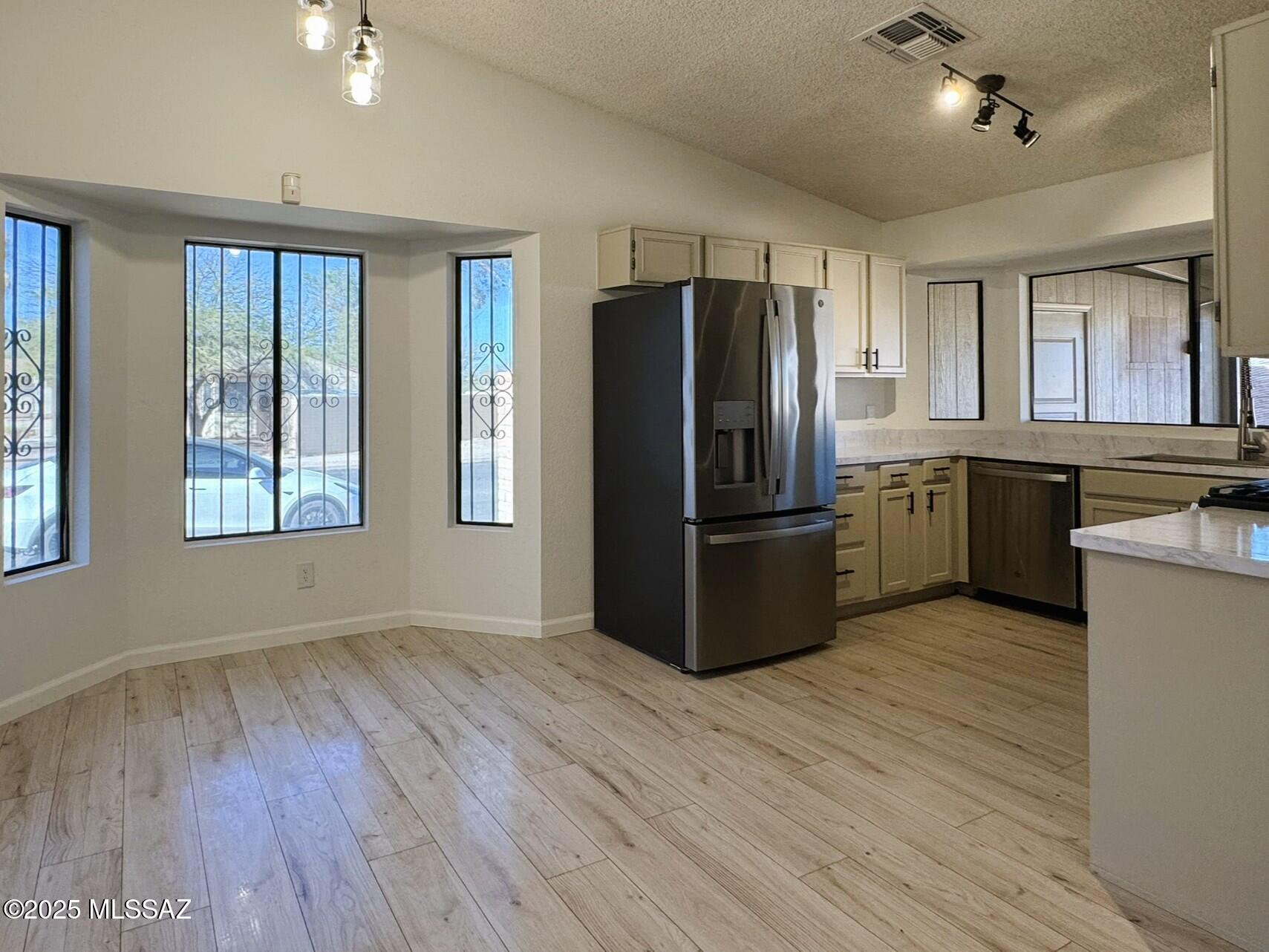 Oak Tree II at Midvale (273-519) - Residential
