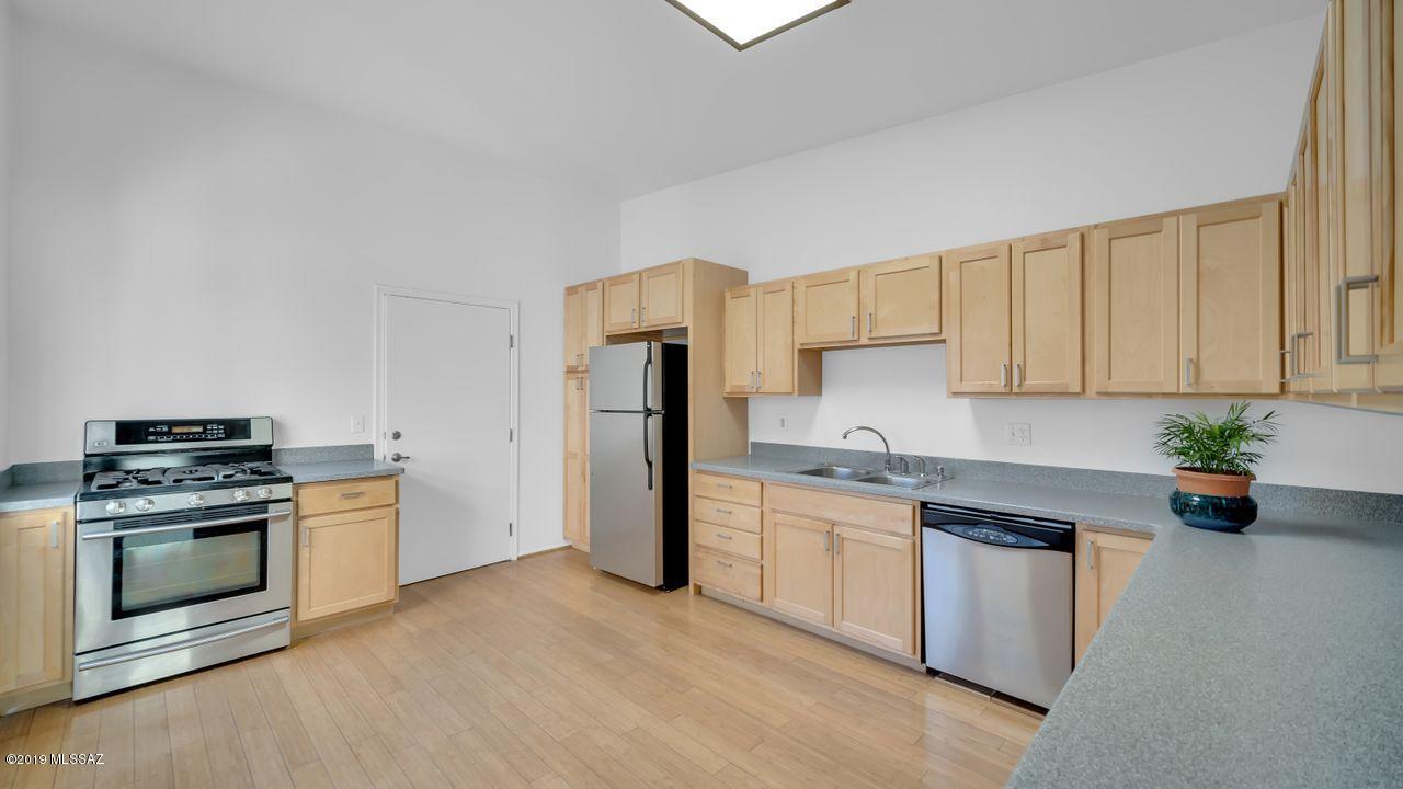 Sunset Ridge Townhomes (1-73) - Residential