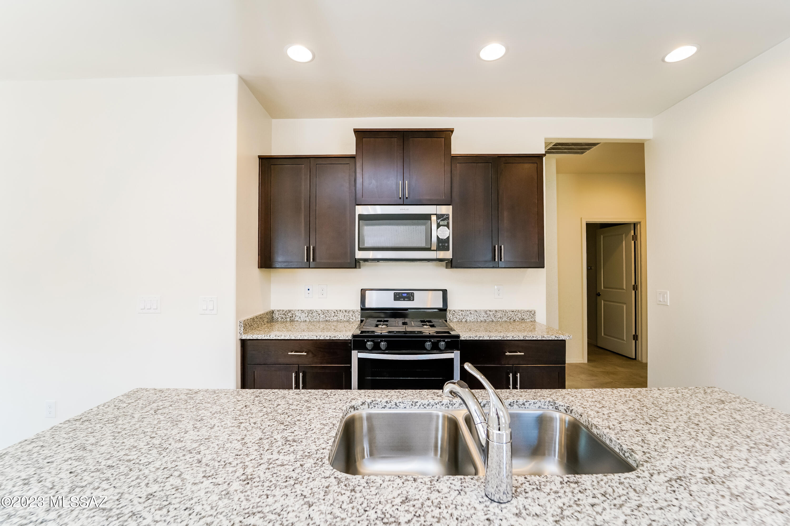 Gladden Farms BLK 10 (1-84) - Residential Lease