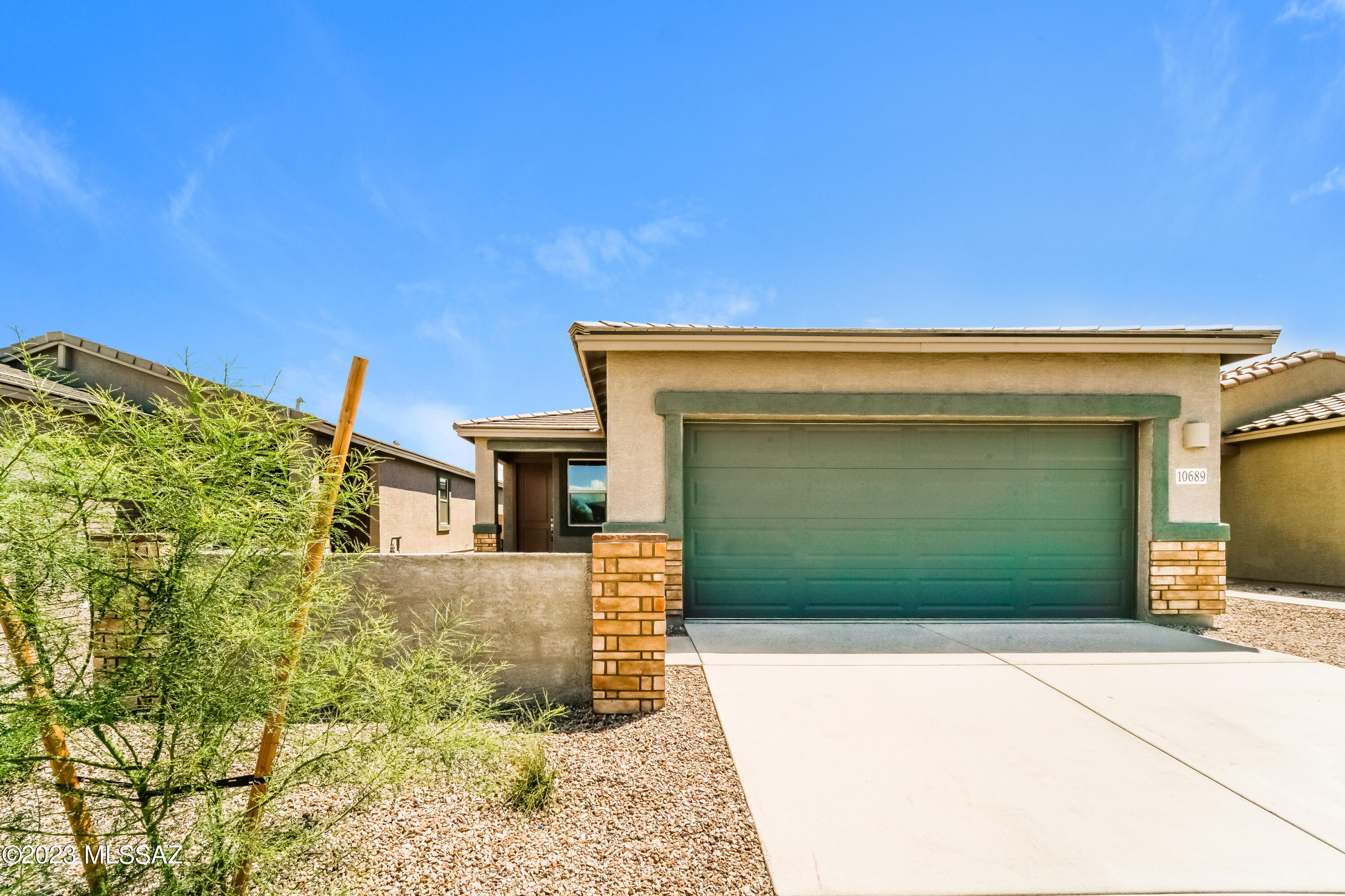 Gladden Farms BLK 10 (1-84) - Residential Lease