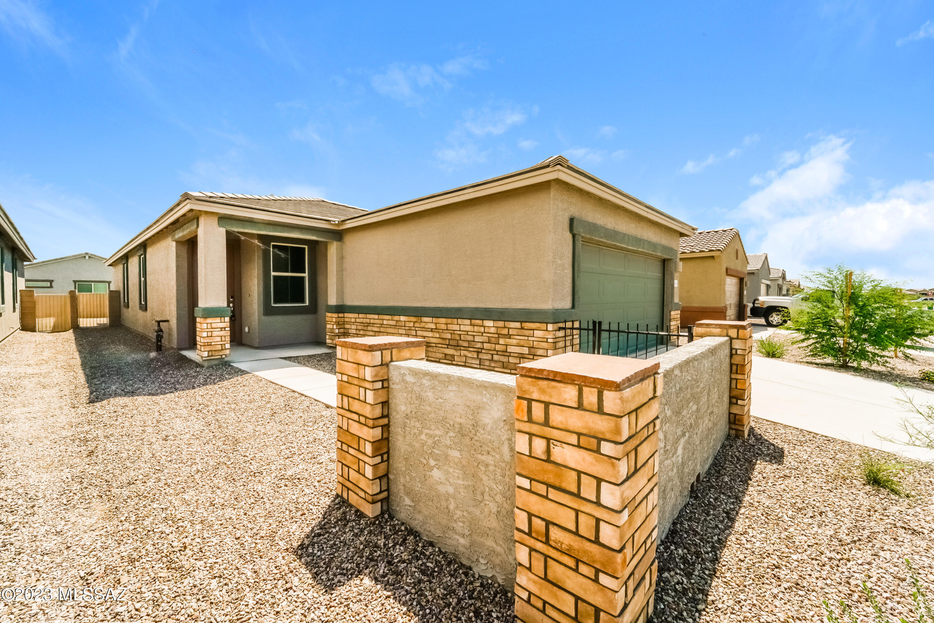 Gladden Farms BLK 10 (1-84) - Residential Lease
