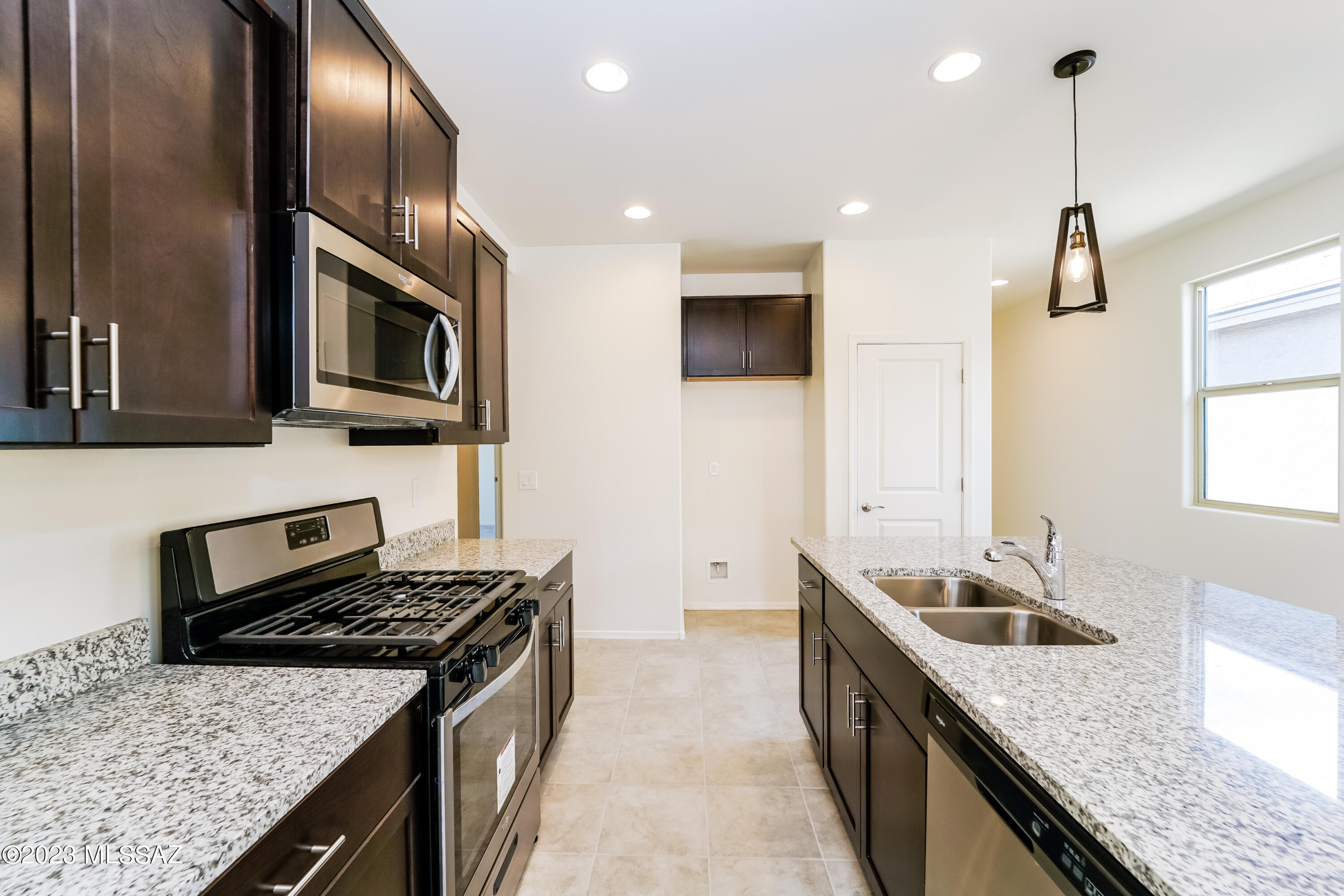 Gladden Farms BLK 10 (1-84) - Residential Lease