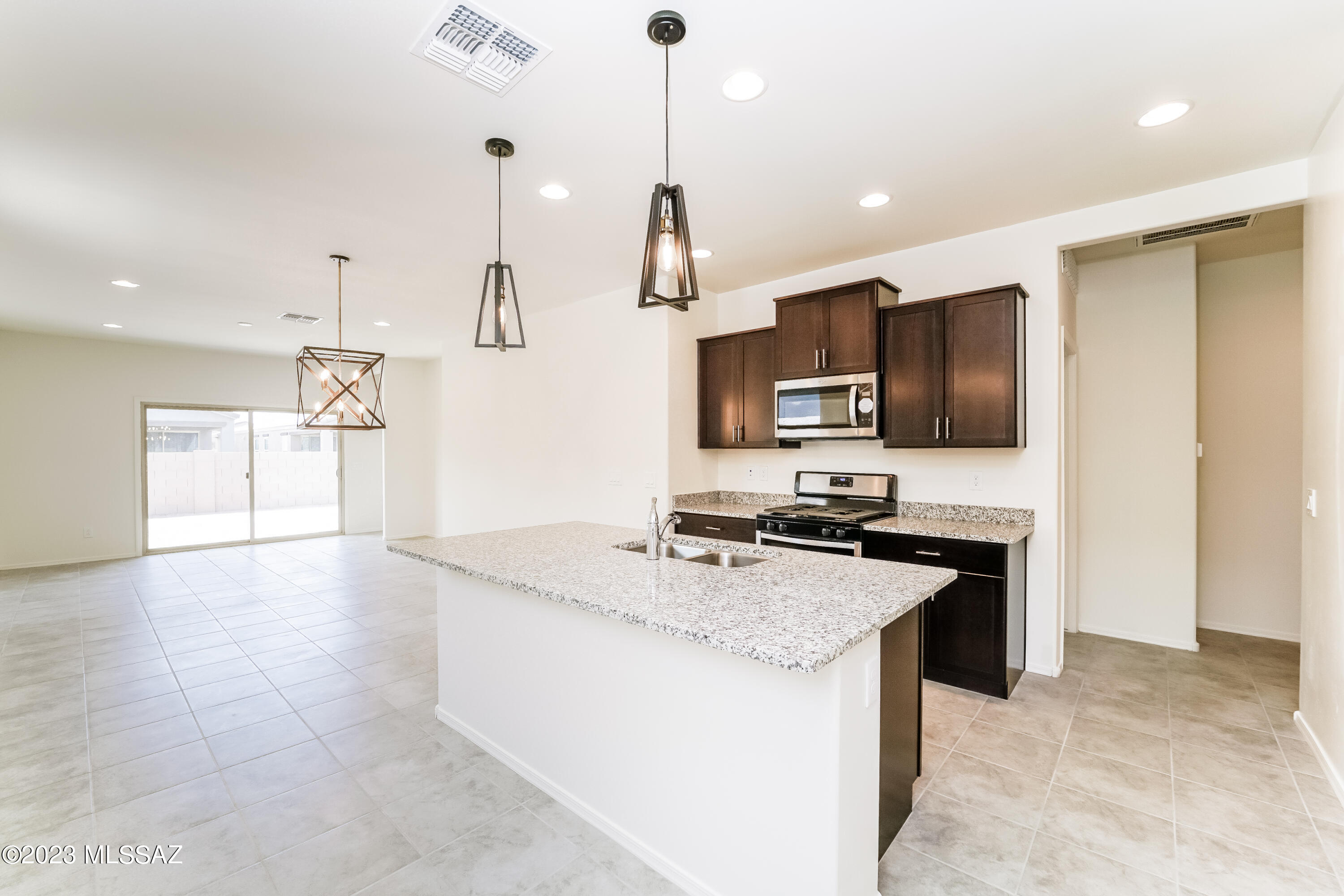 Gladden Farms BLK 10 (1-84) - Residential Lease