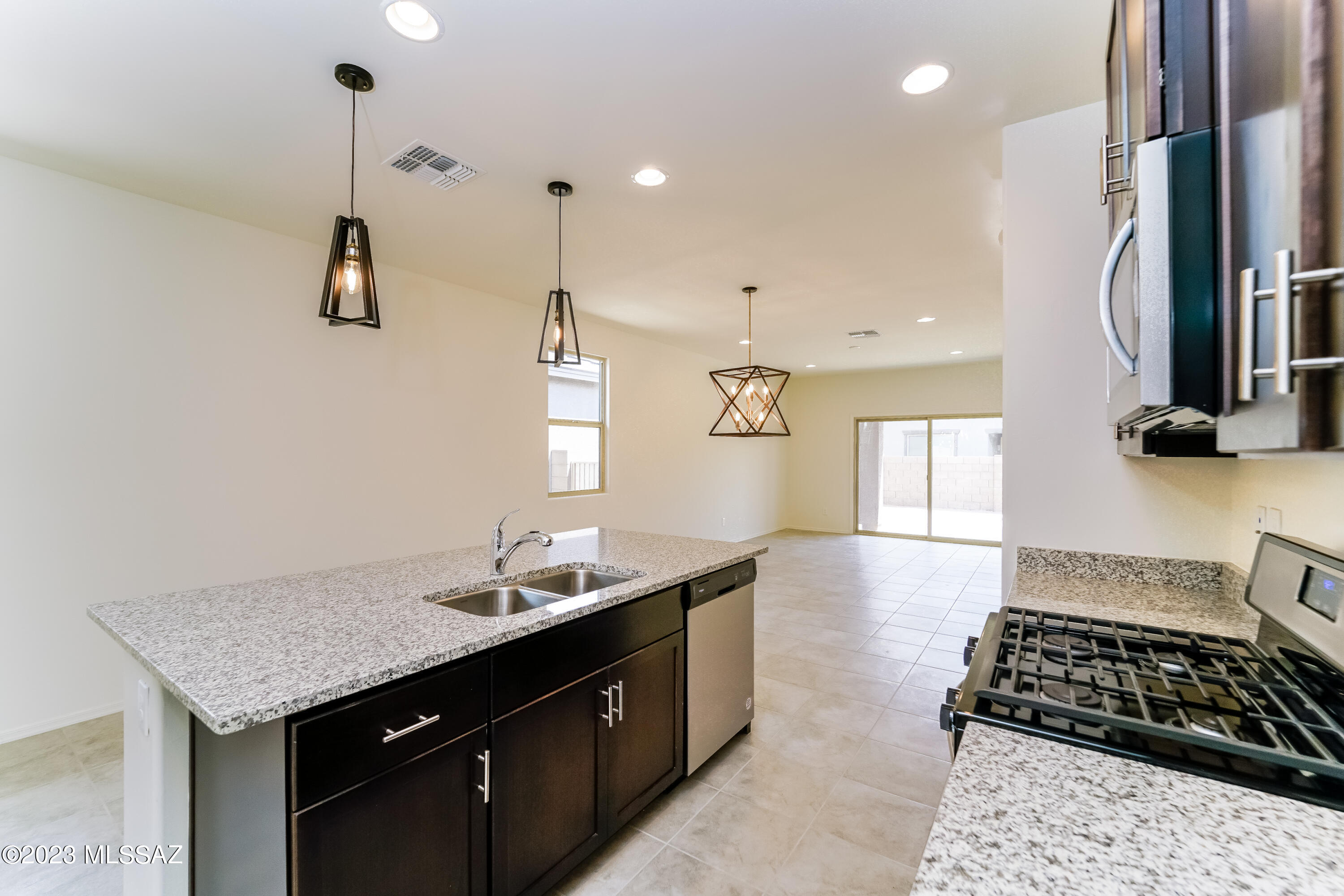 Gladden Farms BLK 10 (1-84) - Residential Lease