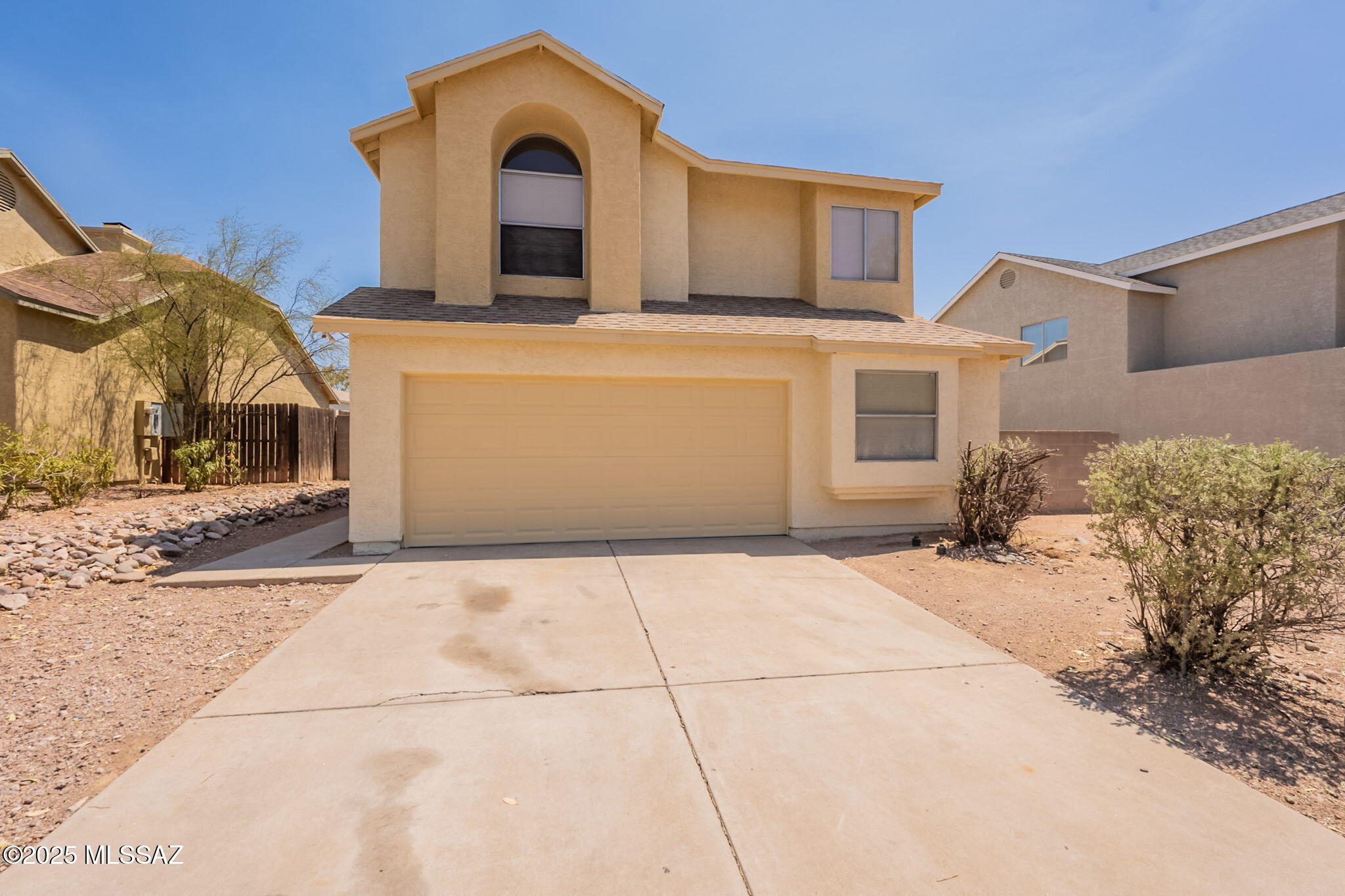 Range priced, seller will entertain offers between $284,900-294,900!***
This beautifully maintained 3-bedroom 2 1/2-bath home offers the perfect blend of functionality and style. Step inside to a comfy floor plan filled with natural light, ideal for both relaxing and entertaining. The living area flows effortlessly into a modern kitchen featuring sleek countertops, ample cabinetry and glass doors to the outside! 
The primary suite is a true retreat with a private en suite bath and generous closet space. Two additional bedrooms provide comfort and flexibility—perfect for family, guests, or a home office. Upstairs, a large loft offers endless possibilities, even an additional bedroom space - as there is a closet!
Step outside to a private backyard ready for your personal touch!